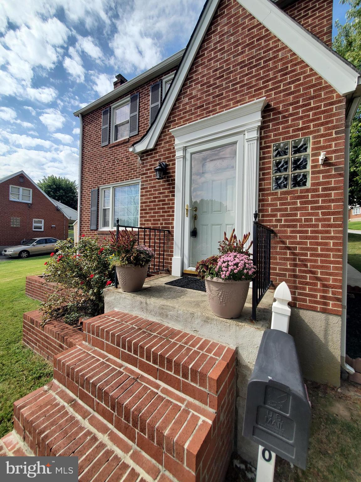 HILLBROOK - Residential