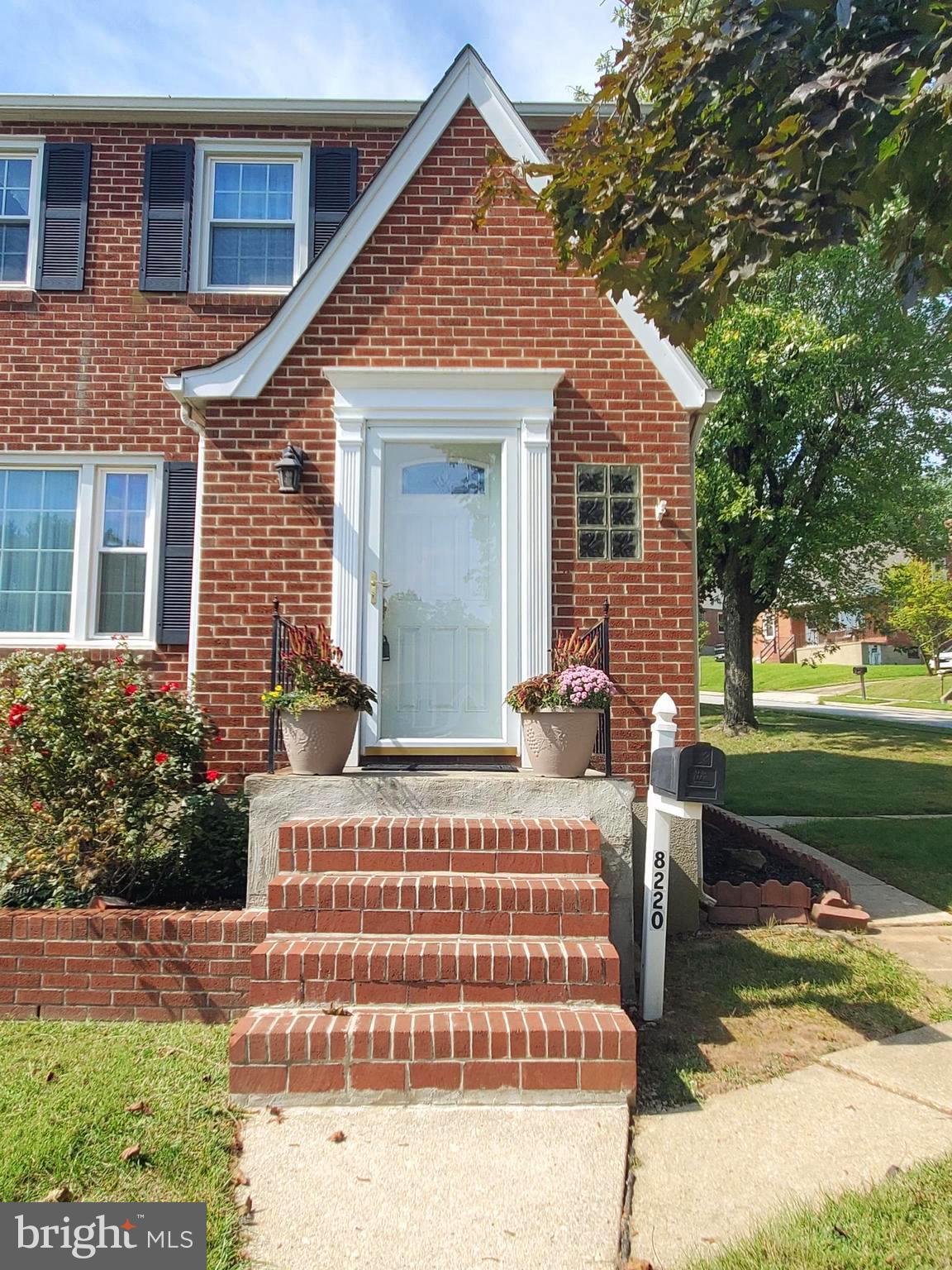 HILLBROOK - Residential