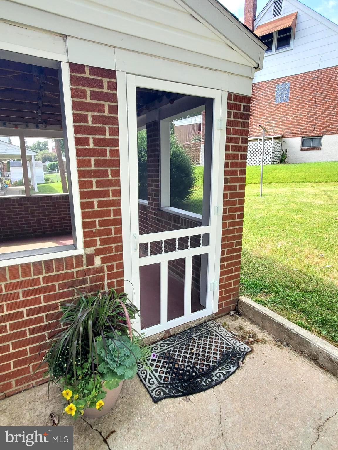 HILLBROOK - Residential