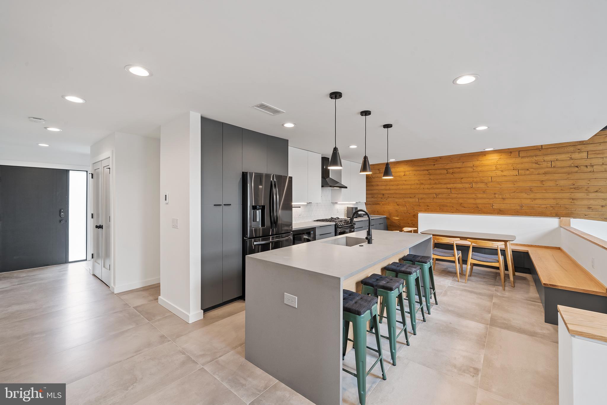 AROOWHEAD LAKES - Residential