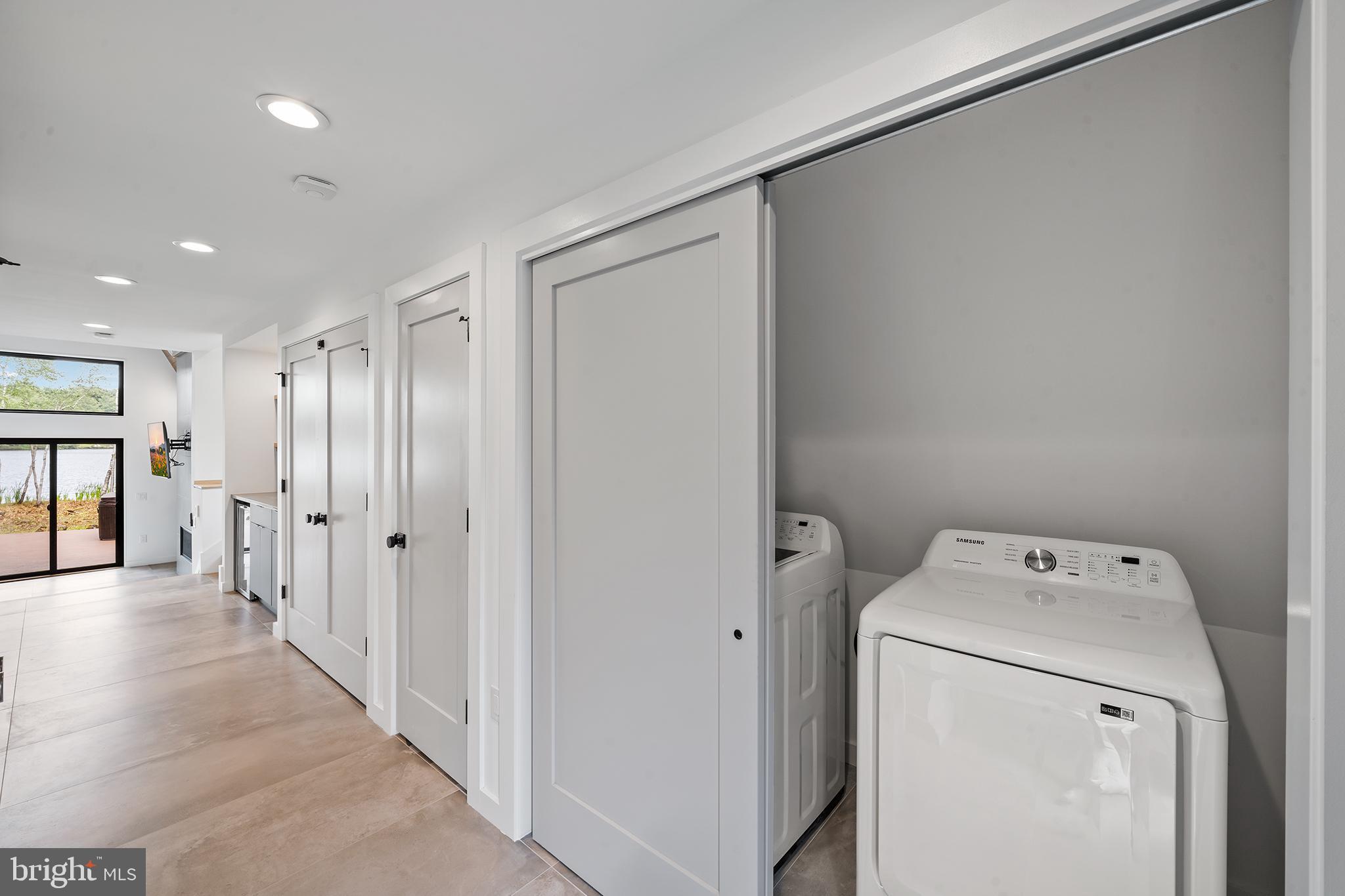 AROOWHEAD LAKES - Residential