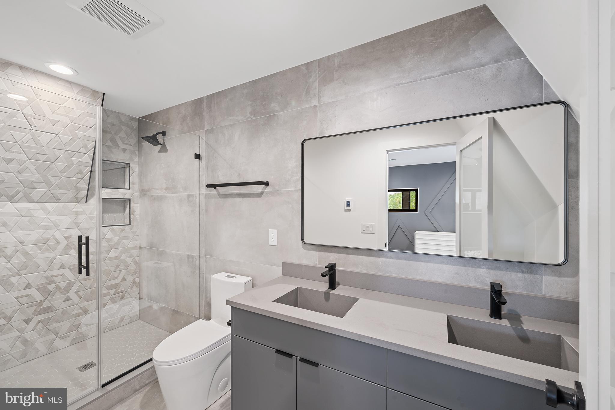 AROOWHEAD LAKES - Residential