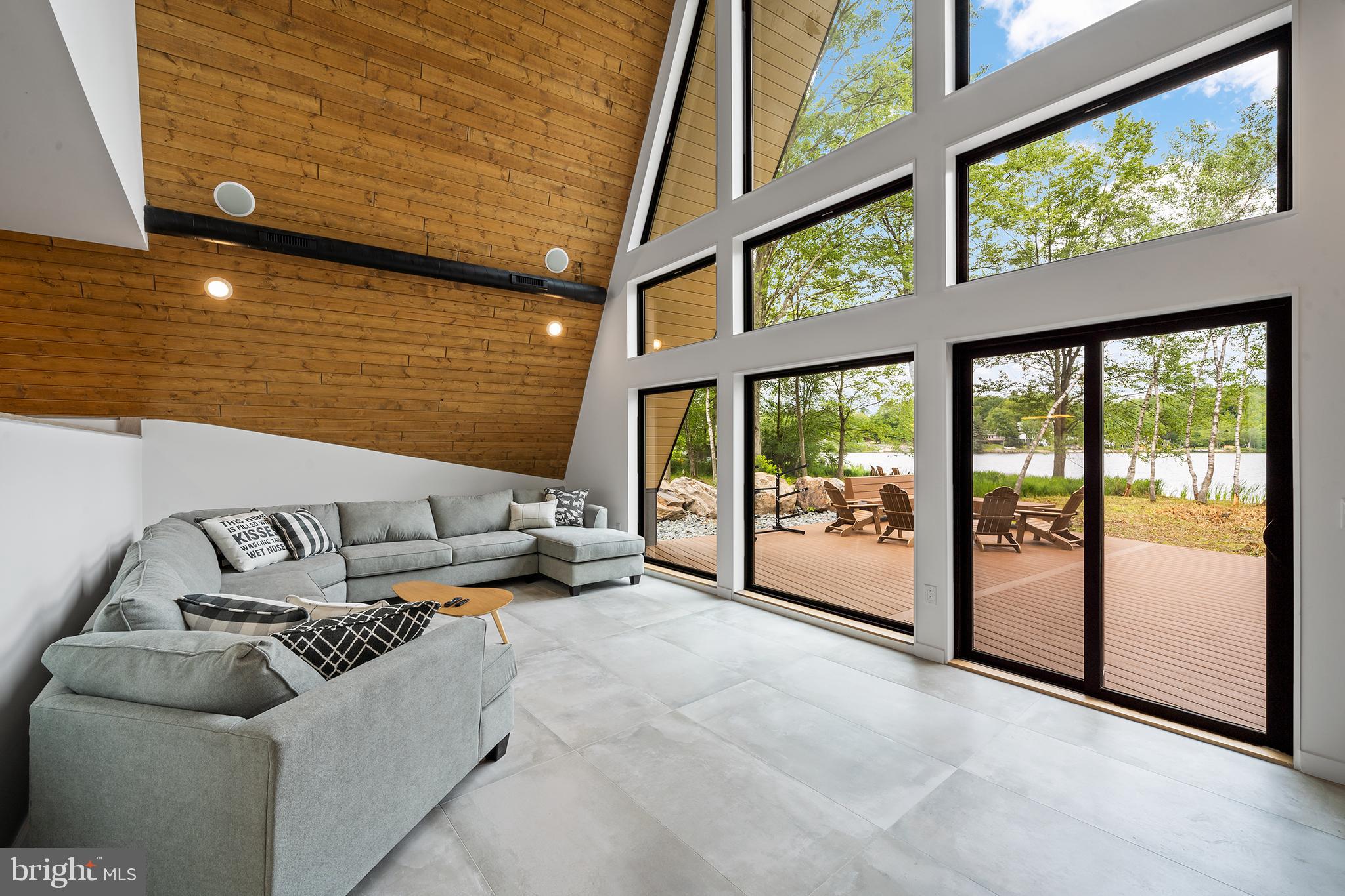 AROOWHEAD LAKES - Residential