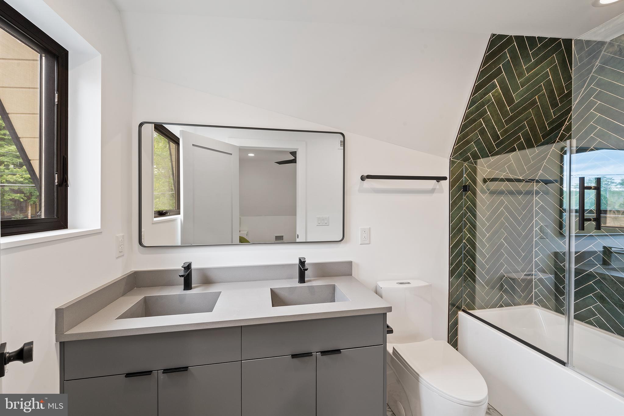 AROOWHEAD LAKES - Residential