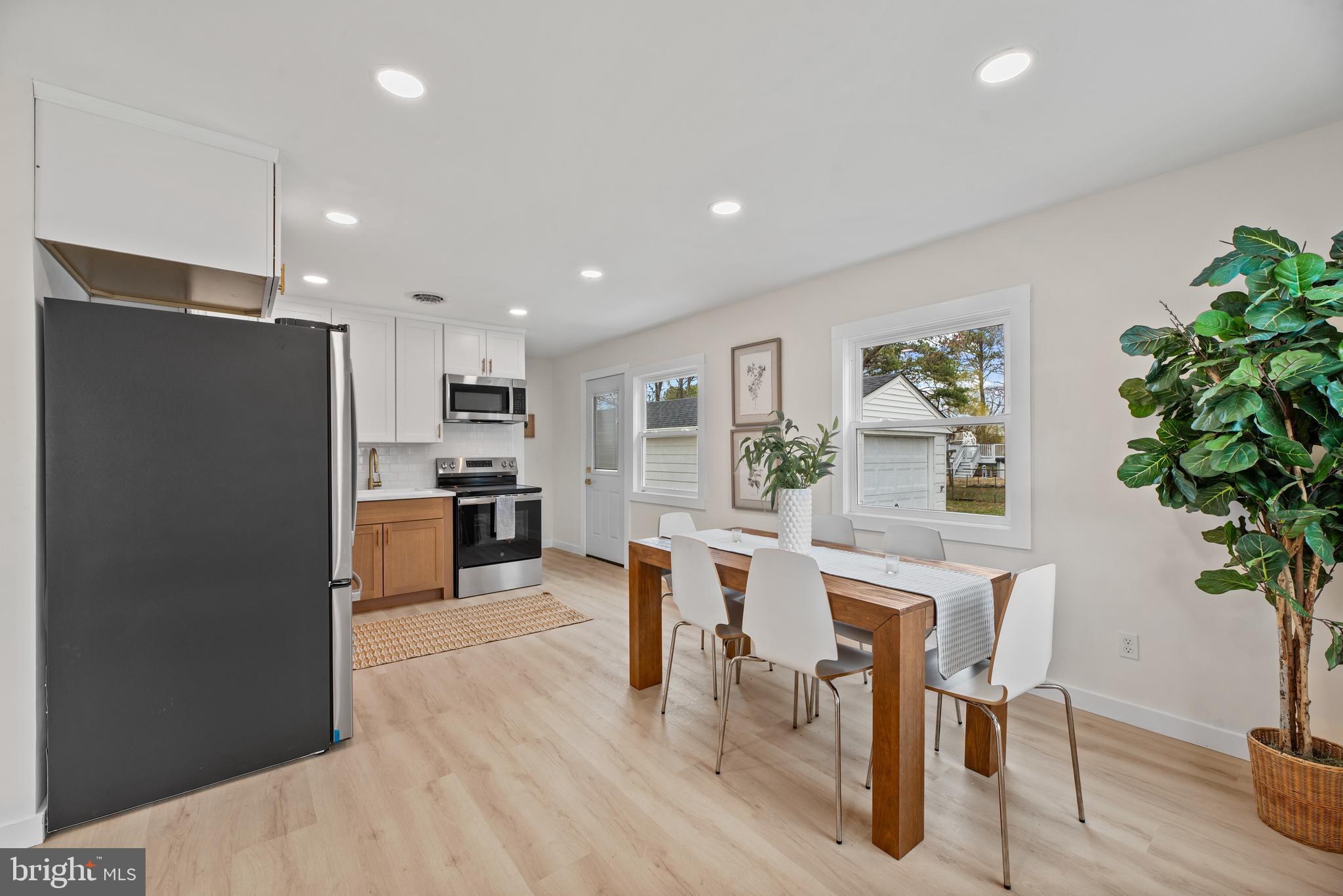 KENT ISLAND ESTATES - Residential