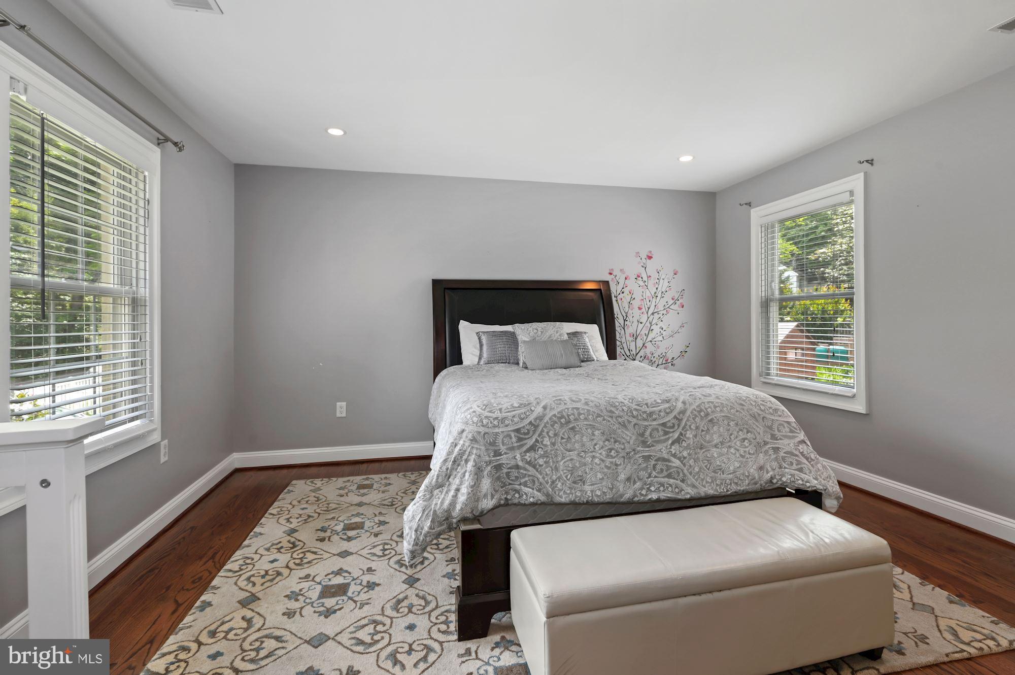 BRADLEY WOODS - Residential Lease