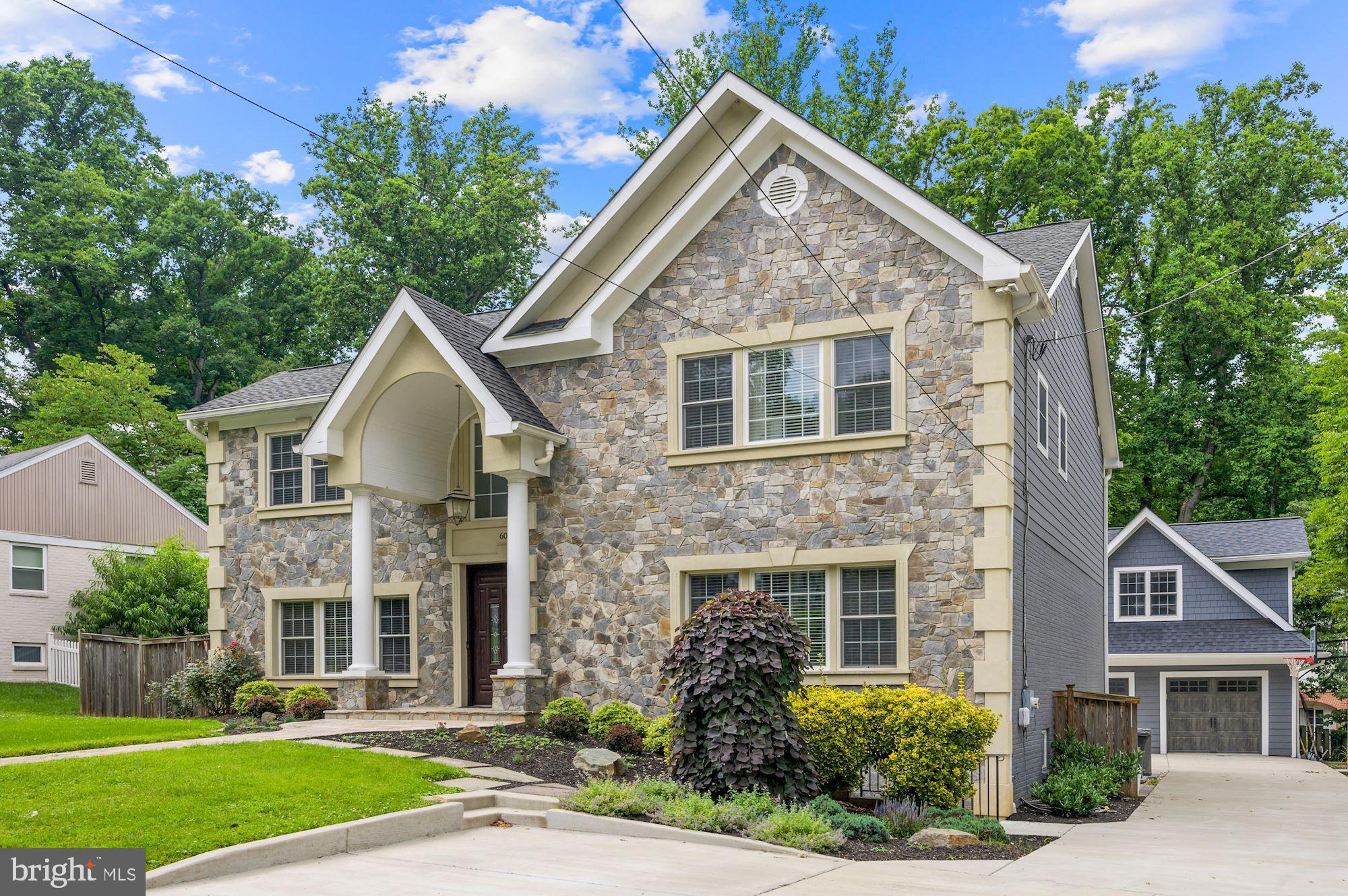 BRADLEY WOODS - Residential Lease