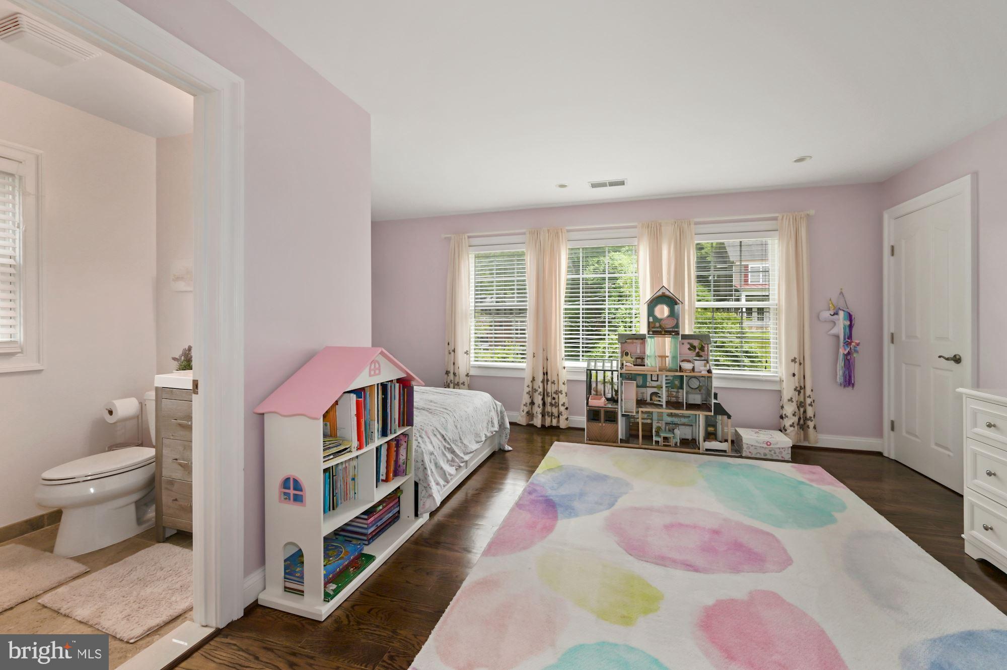 BRADLEY WOODS - Residential Lease