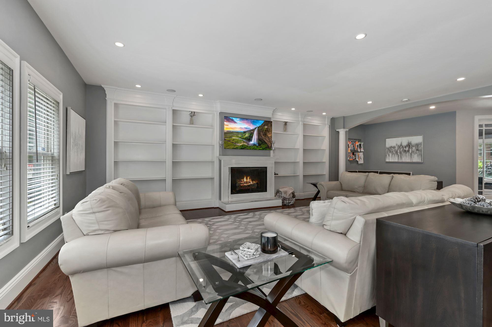 BRADLEY WOODS - Residential Lease