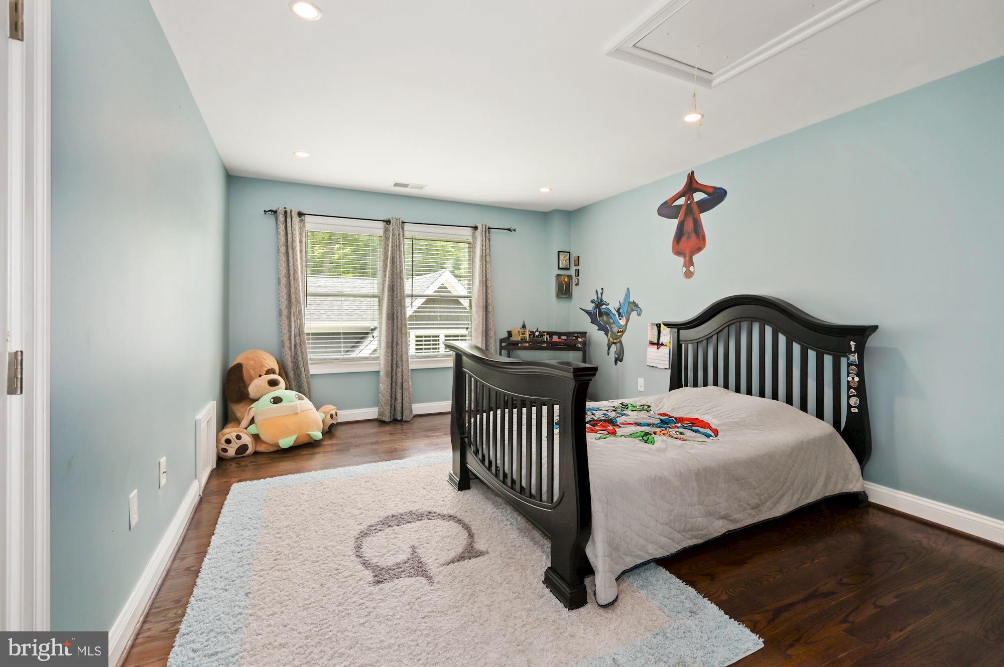 BRADLEY WOODS - Residential Lease