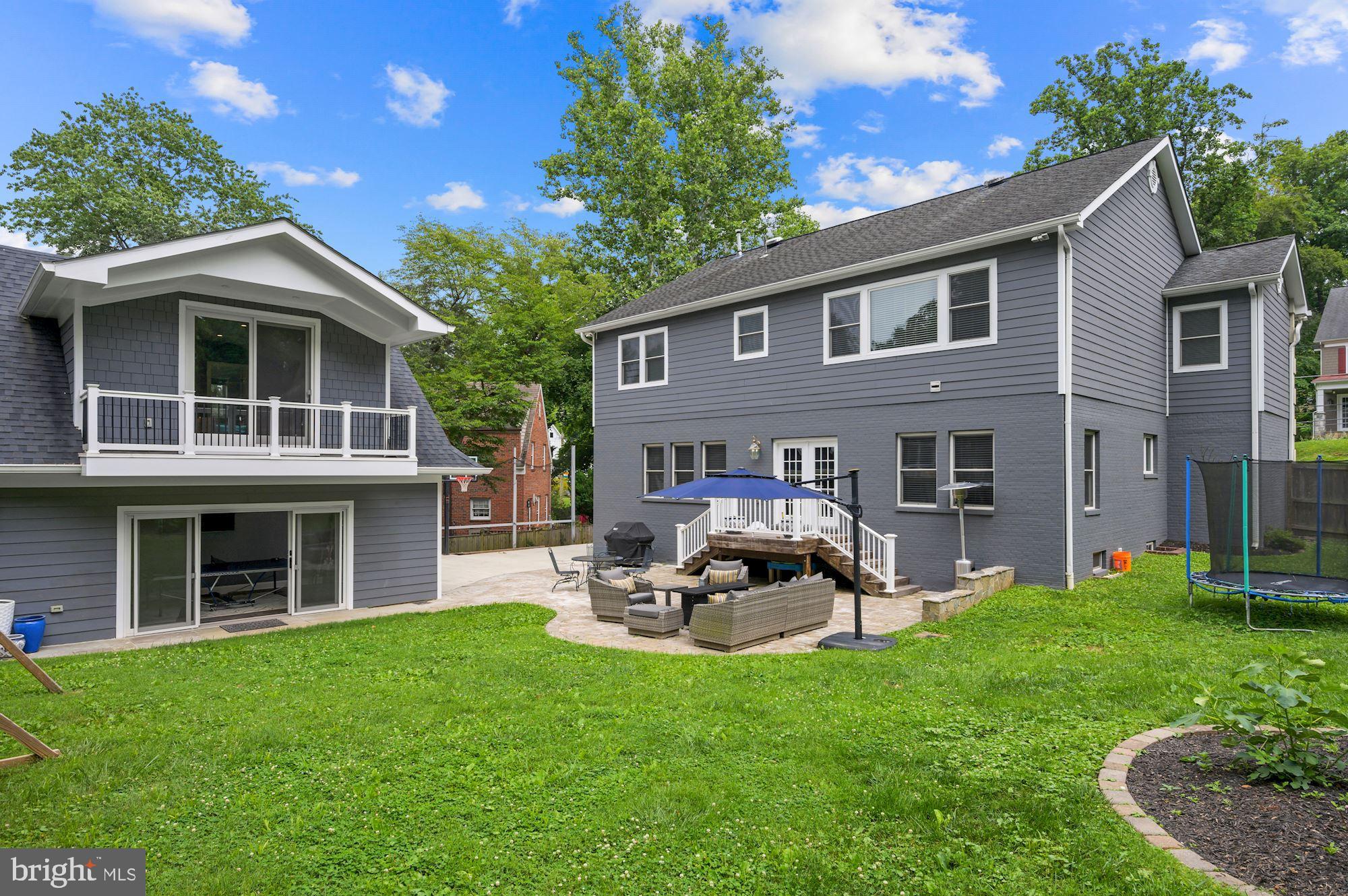 BRADLEY WOODS - Residential Lease