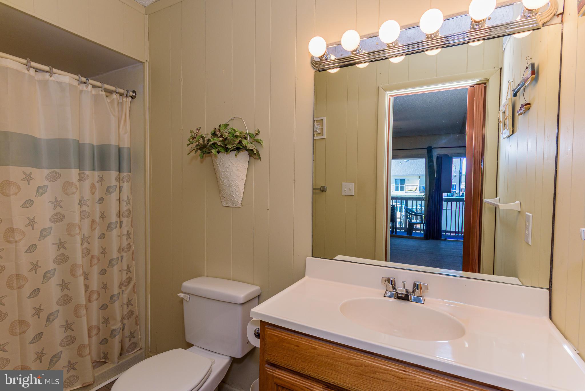 CAINE HARBOR MILE - Residential