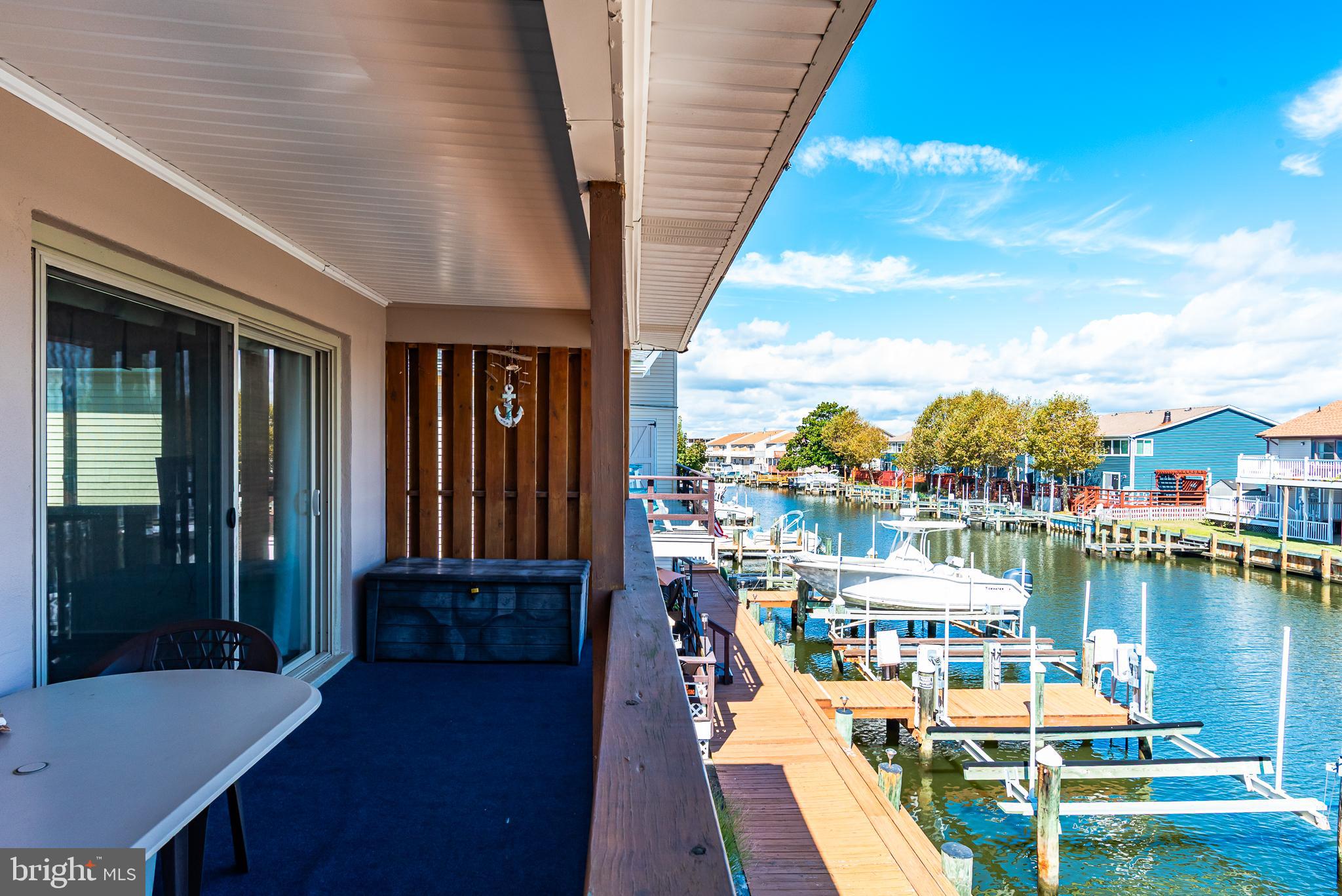 CAINE HARBOR MILE - Residential