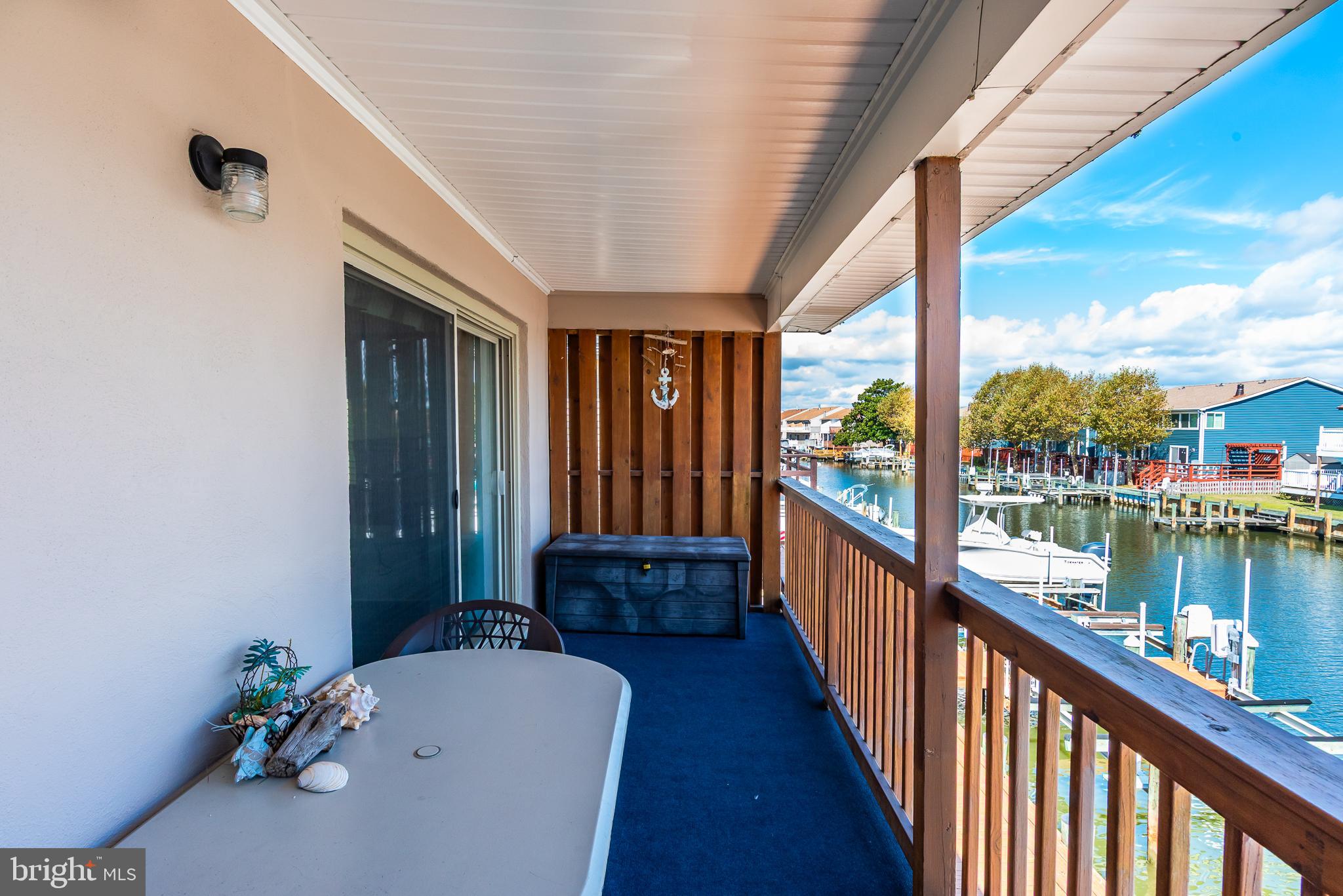 CAINE HARBOR MILE - Residential