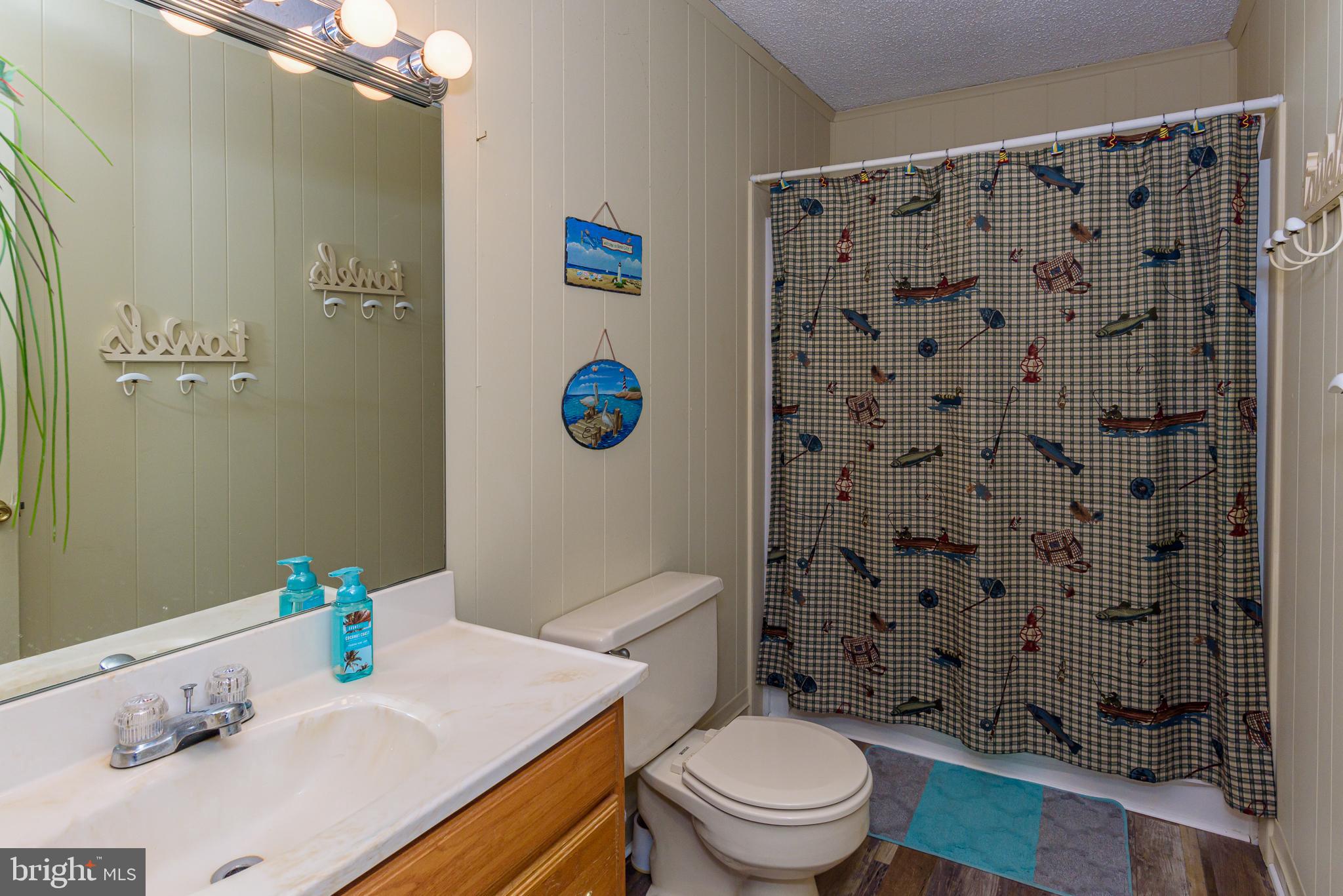 CAINE HARBOR MILE - Residential