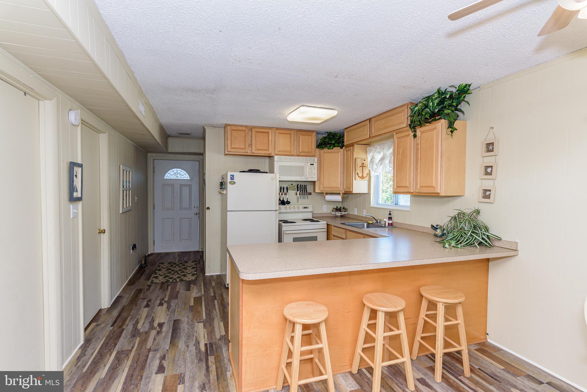 CAINE HARBOR MILE - Residential