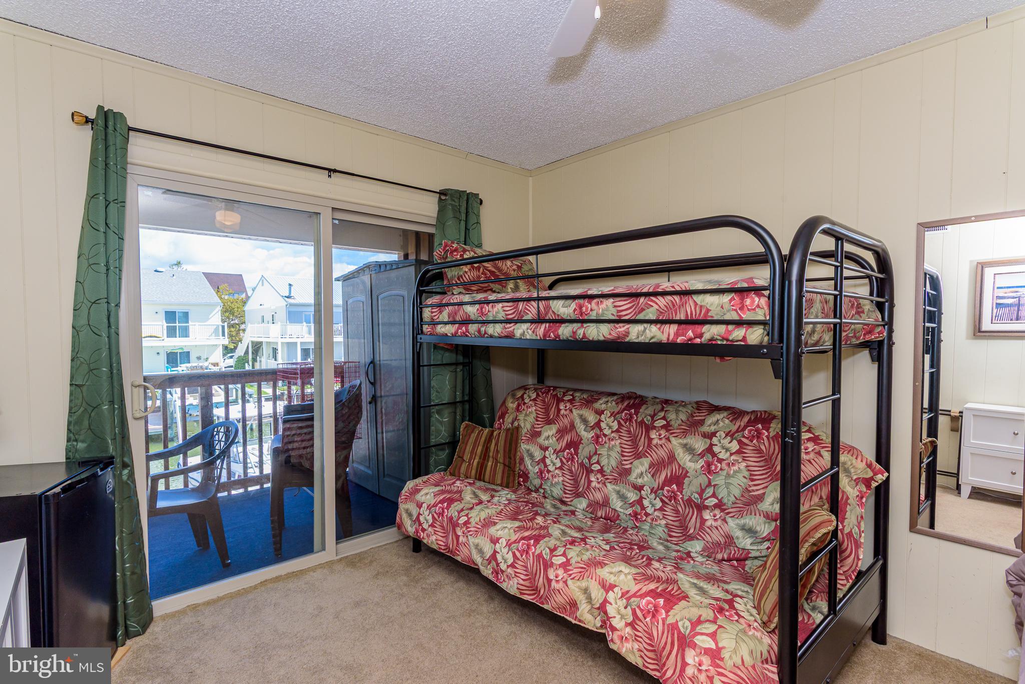 CAINE HARBOR MILE - Residential