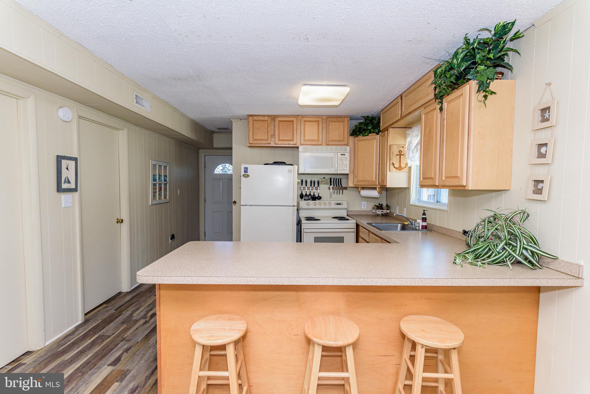 CAINE HARBOR MILE - Residential