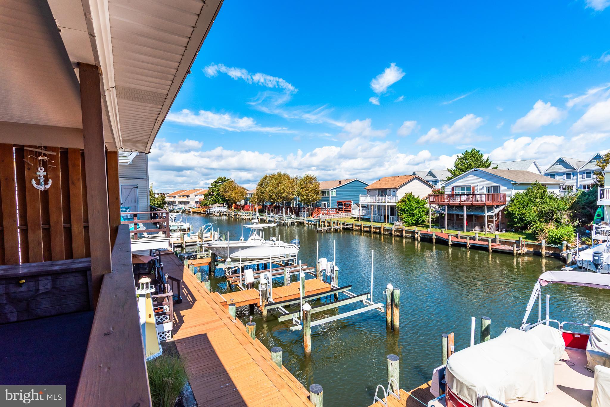 CAINE HARBOR MILE - Residential