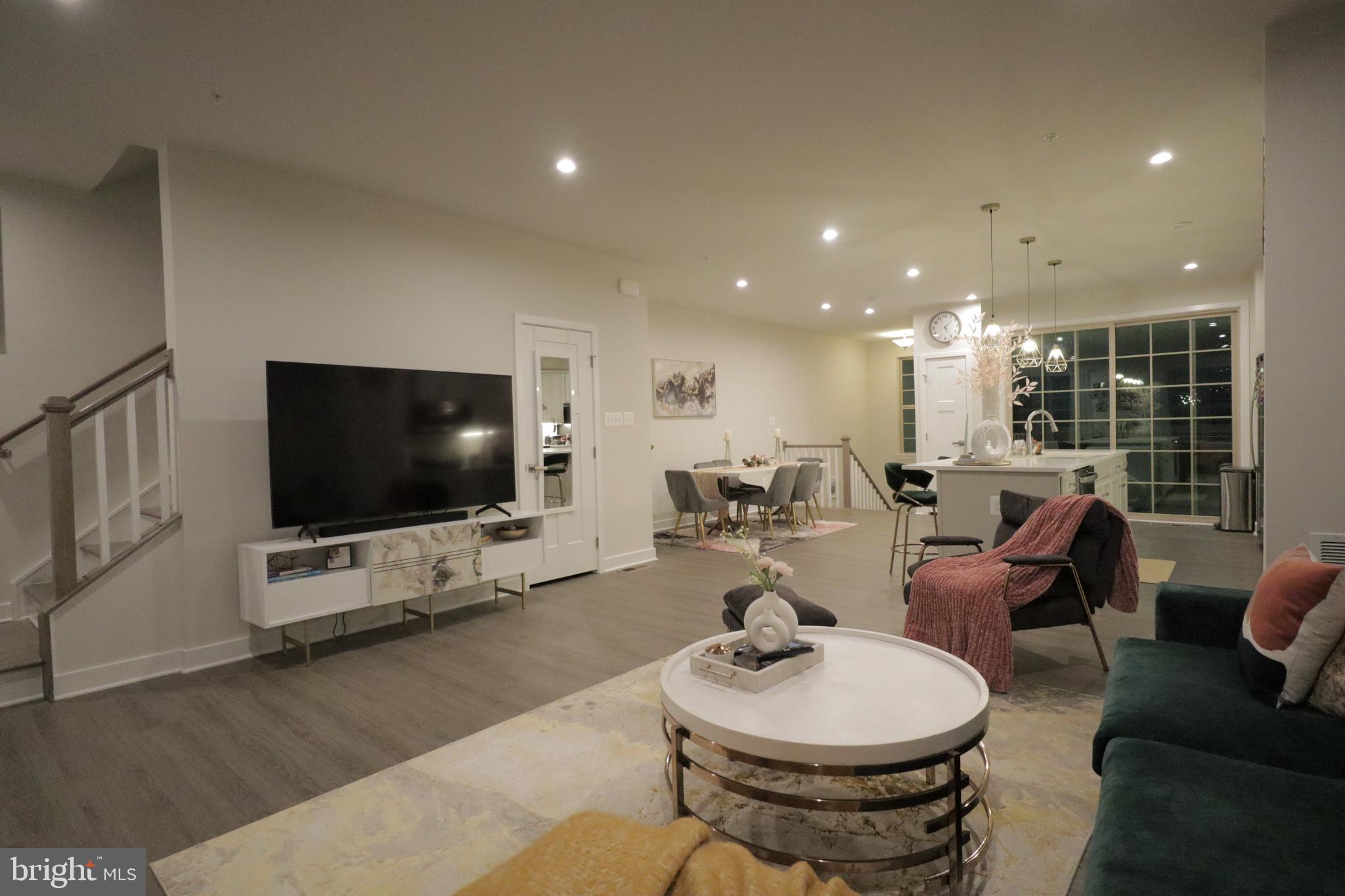 PARKSIDE PRESERVE - Residential Lease