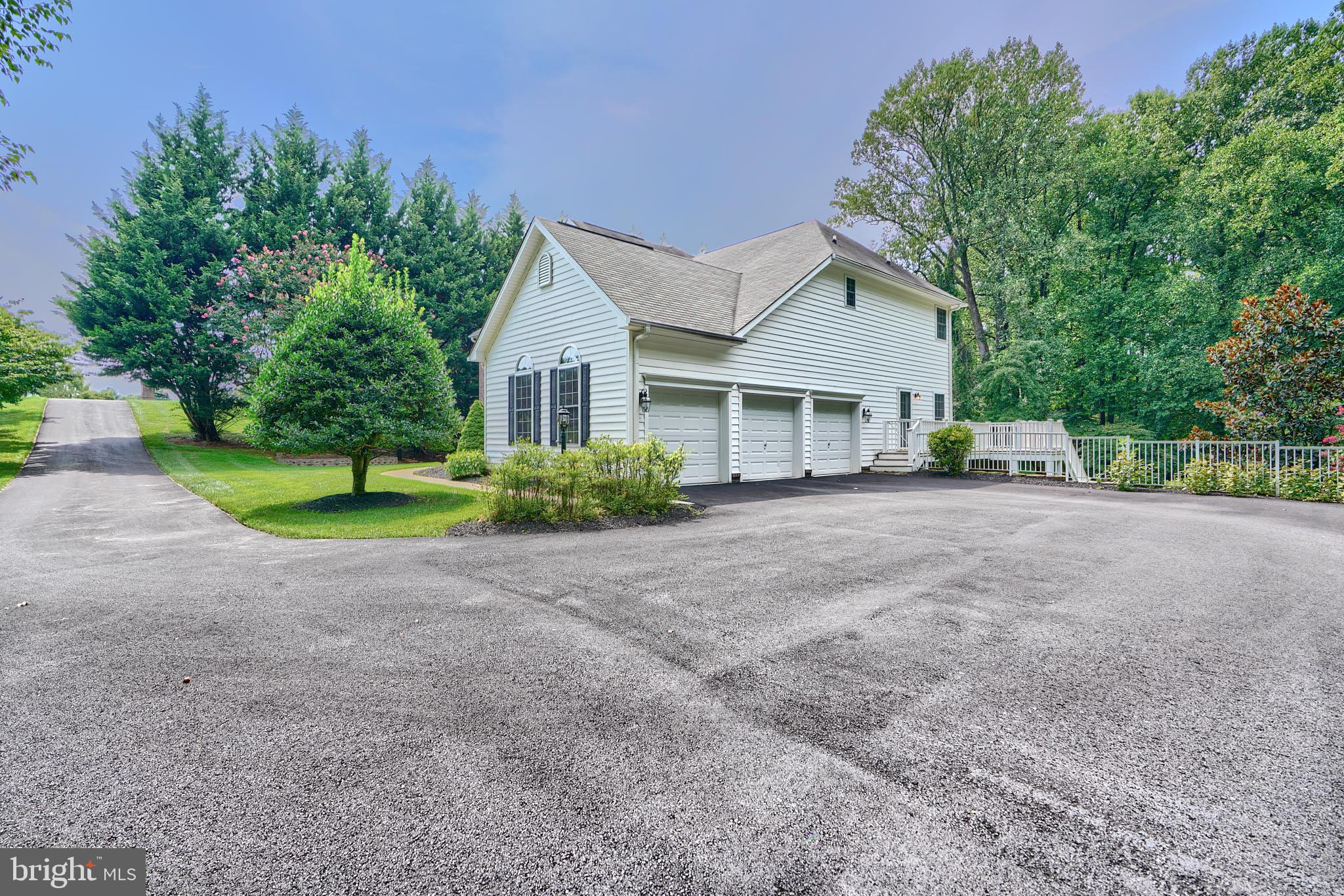 FALLSTON VALLEY FARMS - Residential