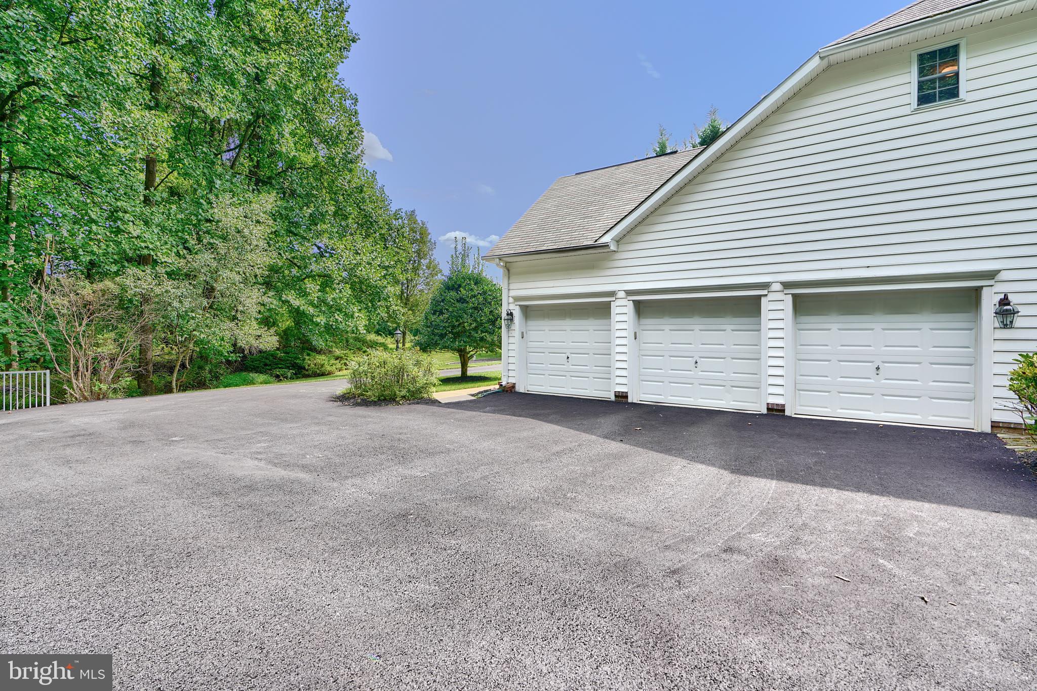 FALLSTON VALLEY FARMS - Residential