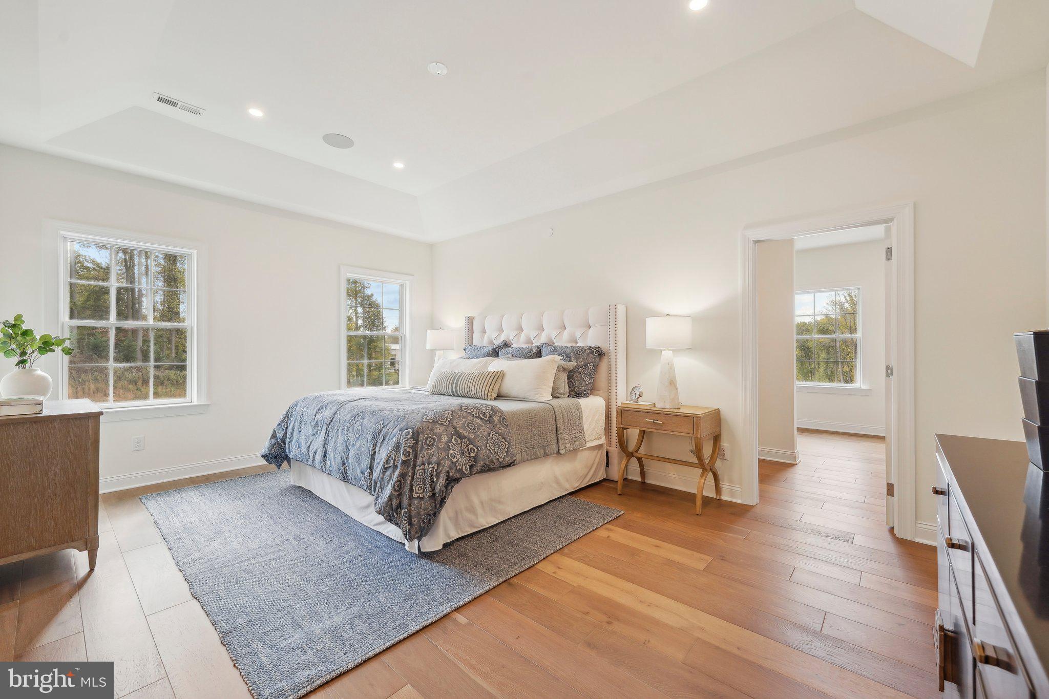 VILLAGE OF FOUR SEASONS - Residential