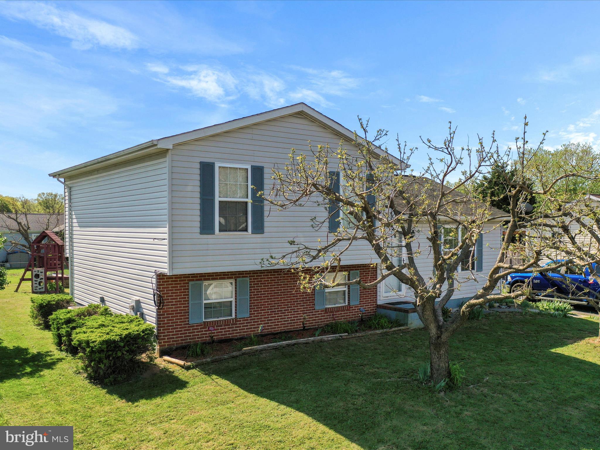 SPRINGFIELD VILLAGE - Residential