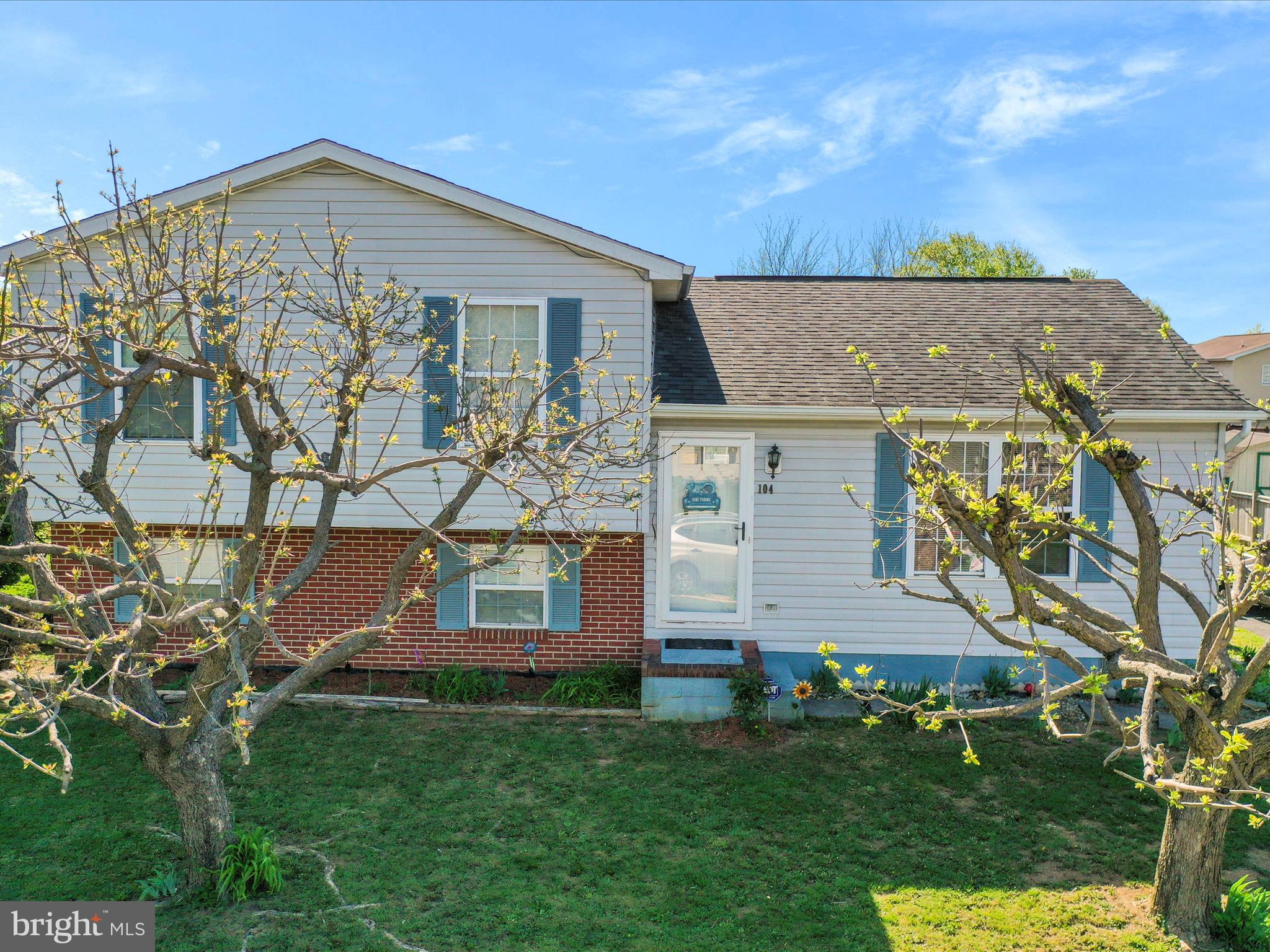 SPRINGFIELD VILLAGE - Residential