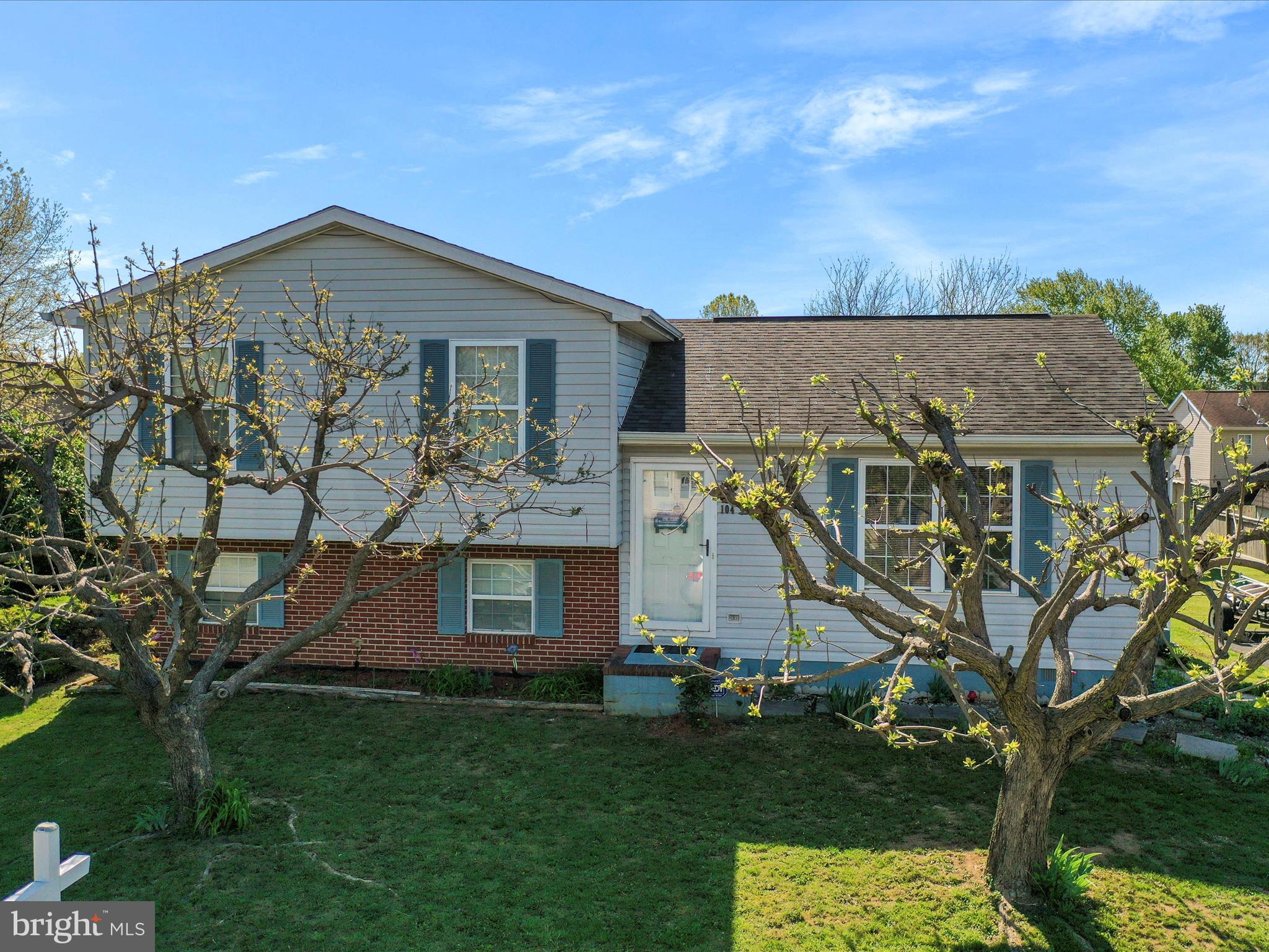 SPRINGFIELD VILLAGE - Residential