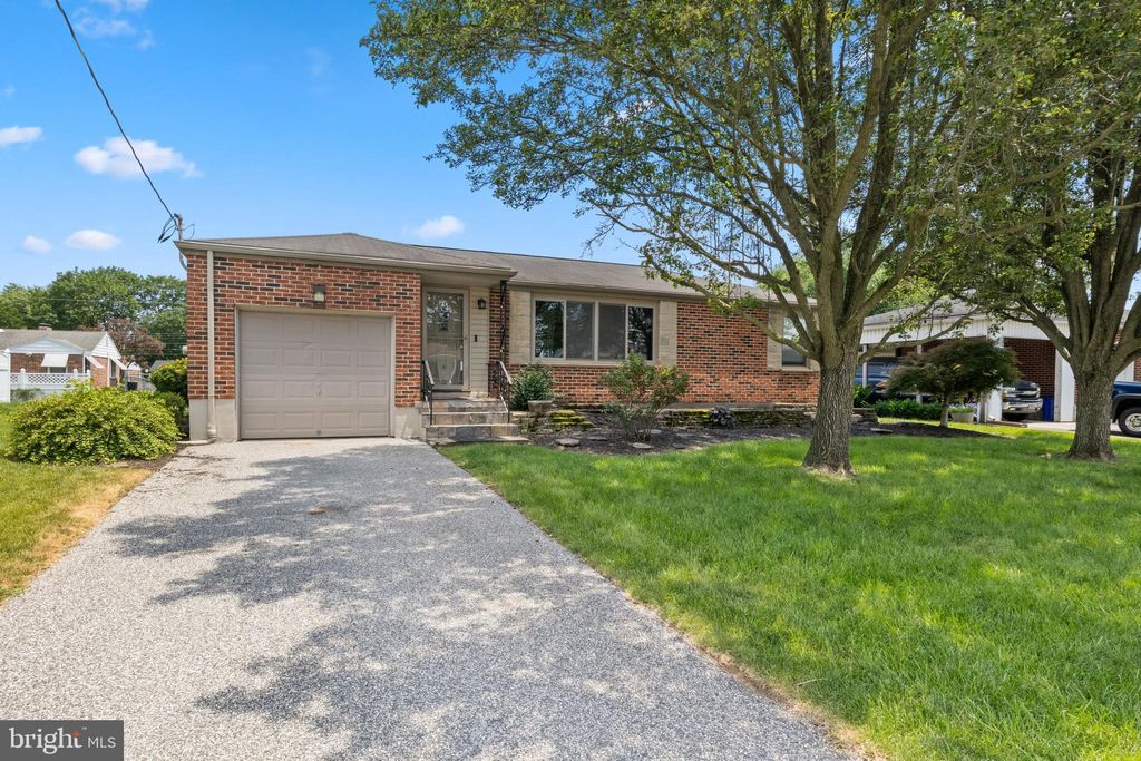 Photo of 2655 Clearbrook Boulevard, YORK, PA 17406 (MLS # PAYK2090598)