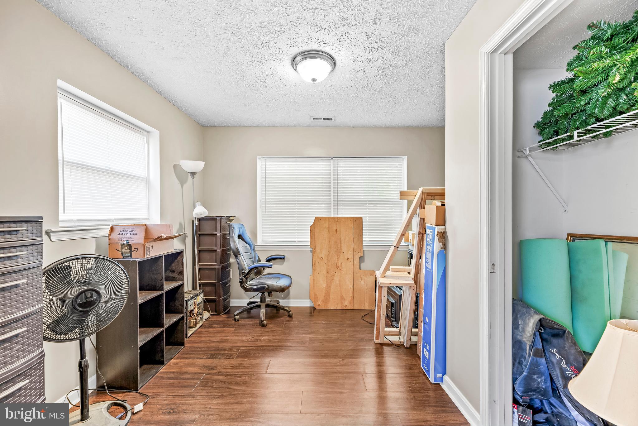 SPRING VALLEY - Residential