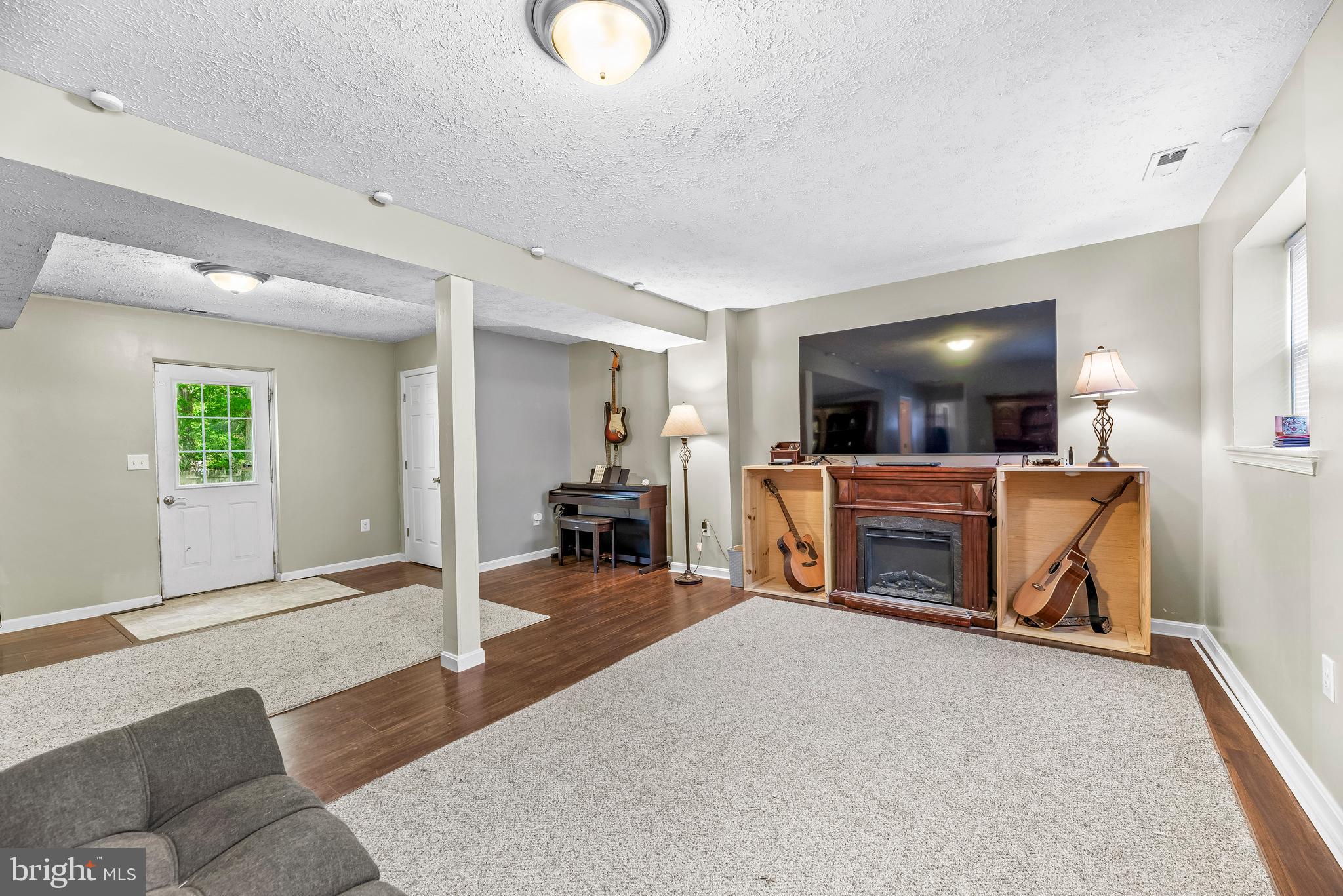 SPRING VALLEY - Residential