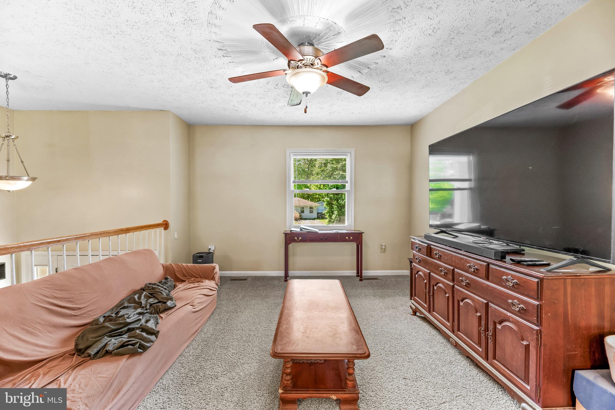 SPRING VALLEY - Residential