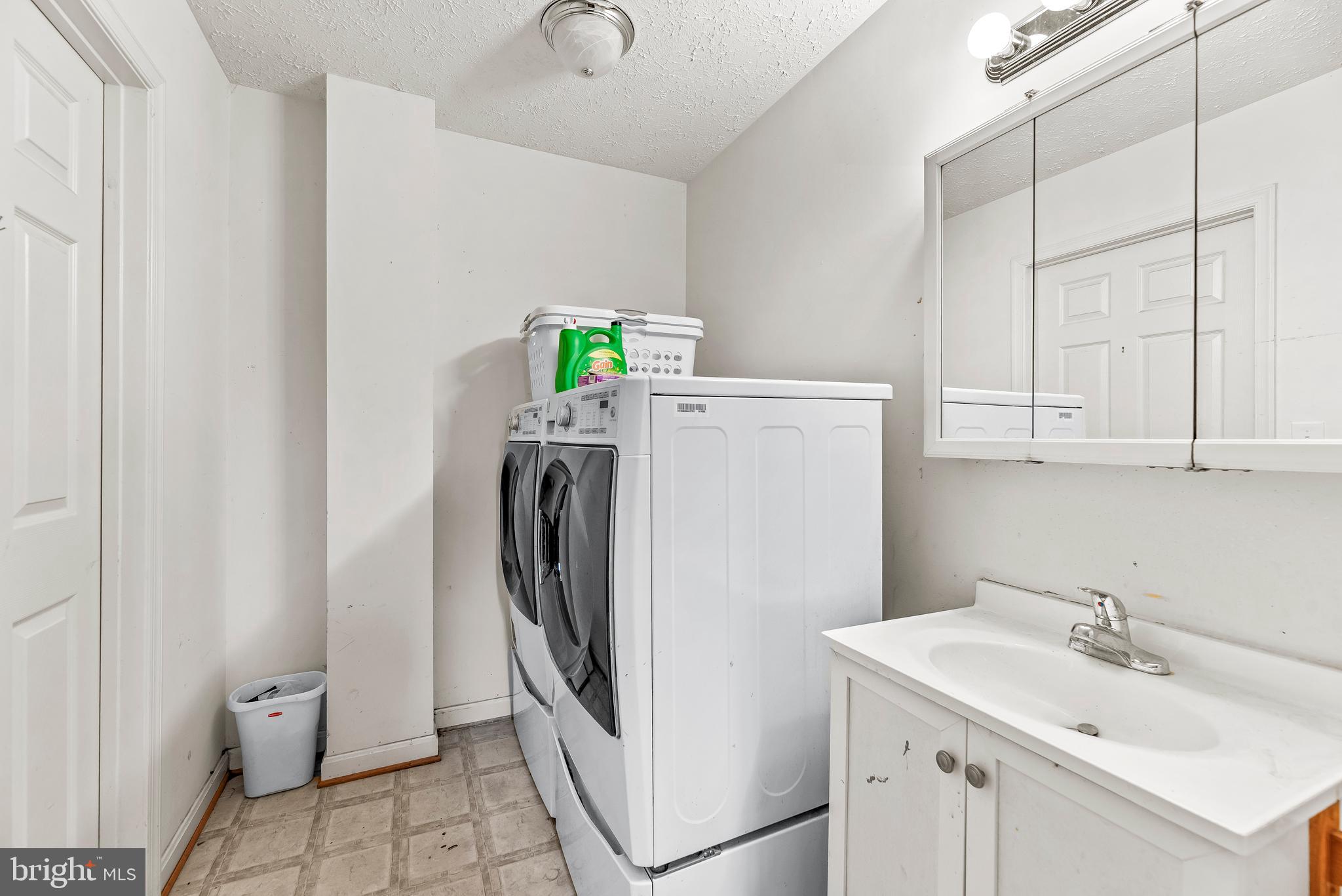 SPRING VALLEY - Residential