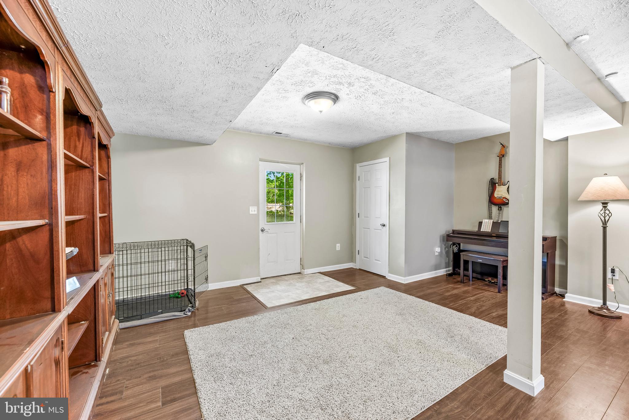 SPRING VALLEY - Residential