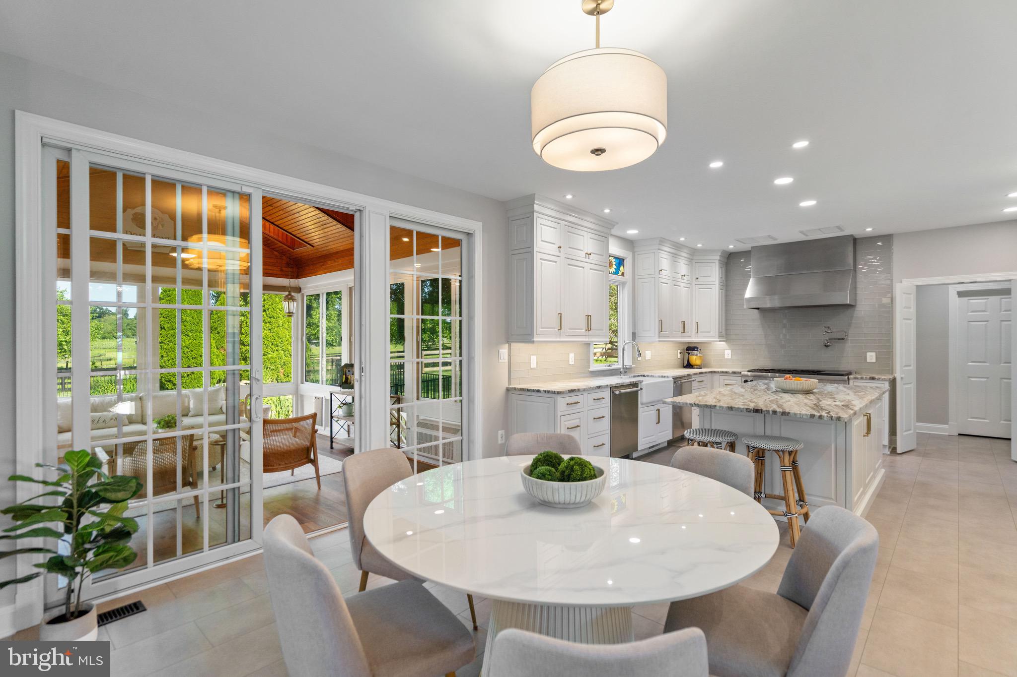 PEACOCK - Residential