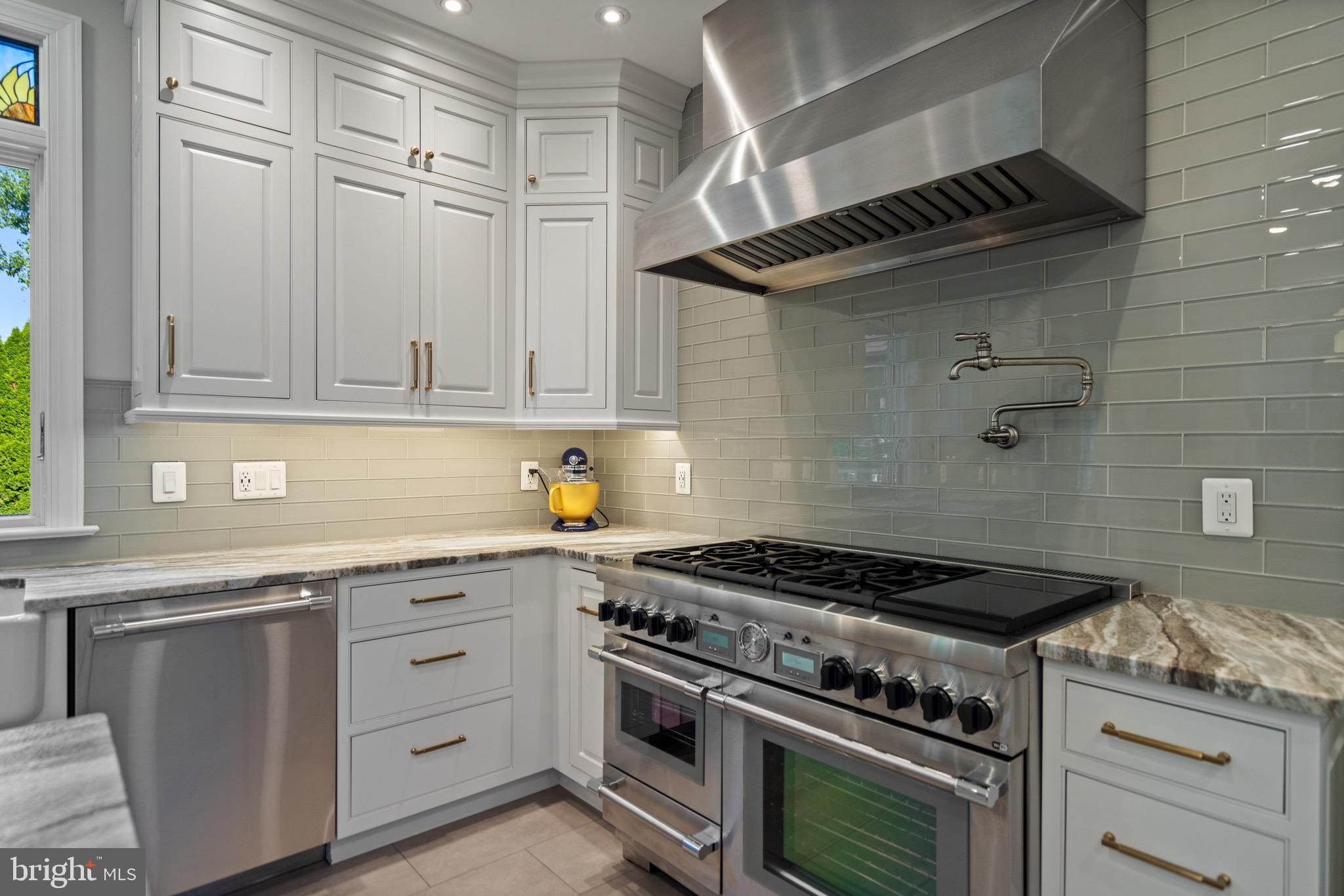 PEACOCK - Residential