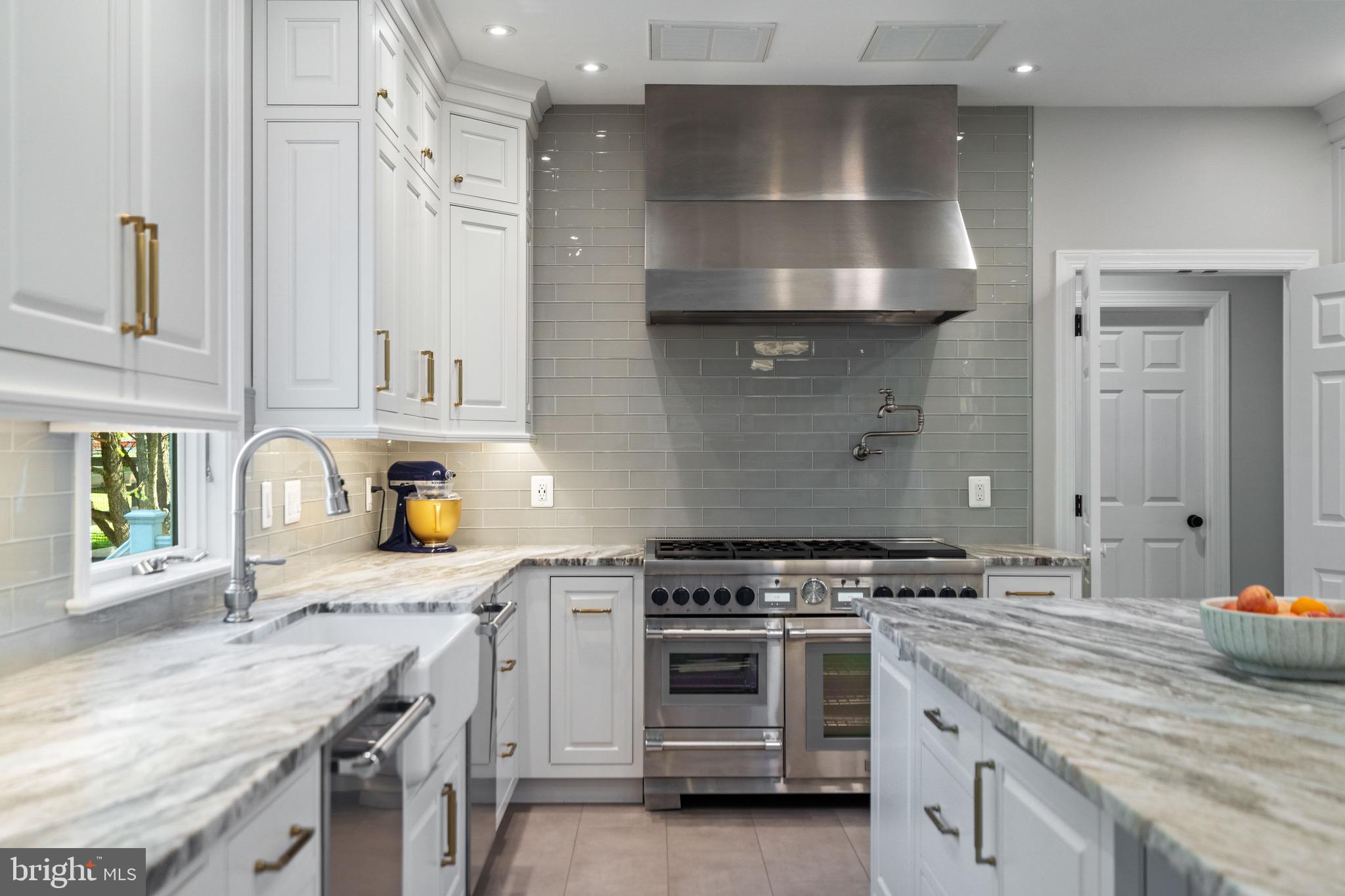 PEACOCK - Residential