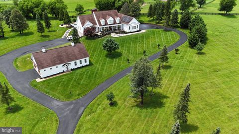 15901 HAMPTON ROAD HAMILTON VA 20158