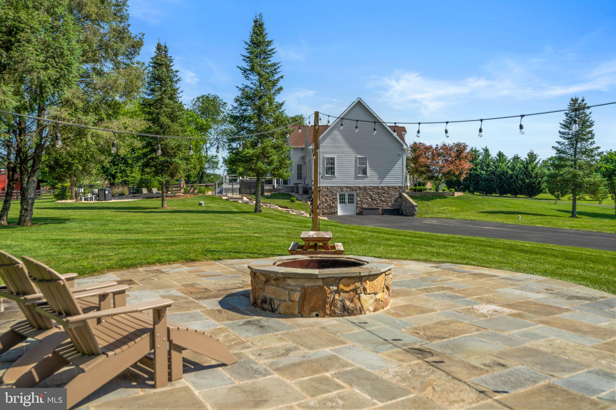 PEACOCK - Residential