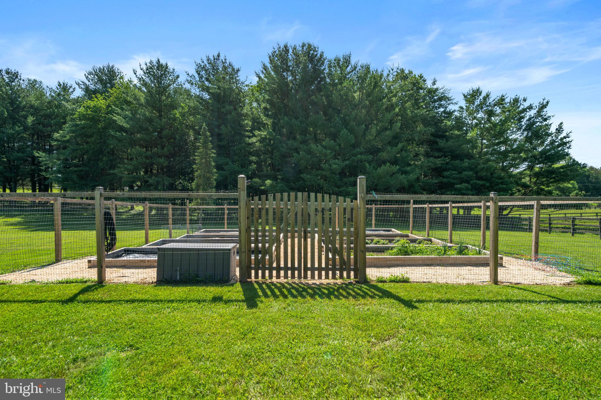 PEACOCK - Residential