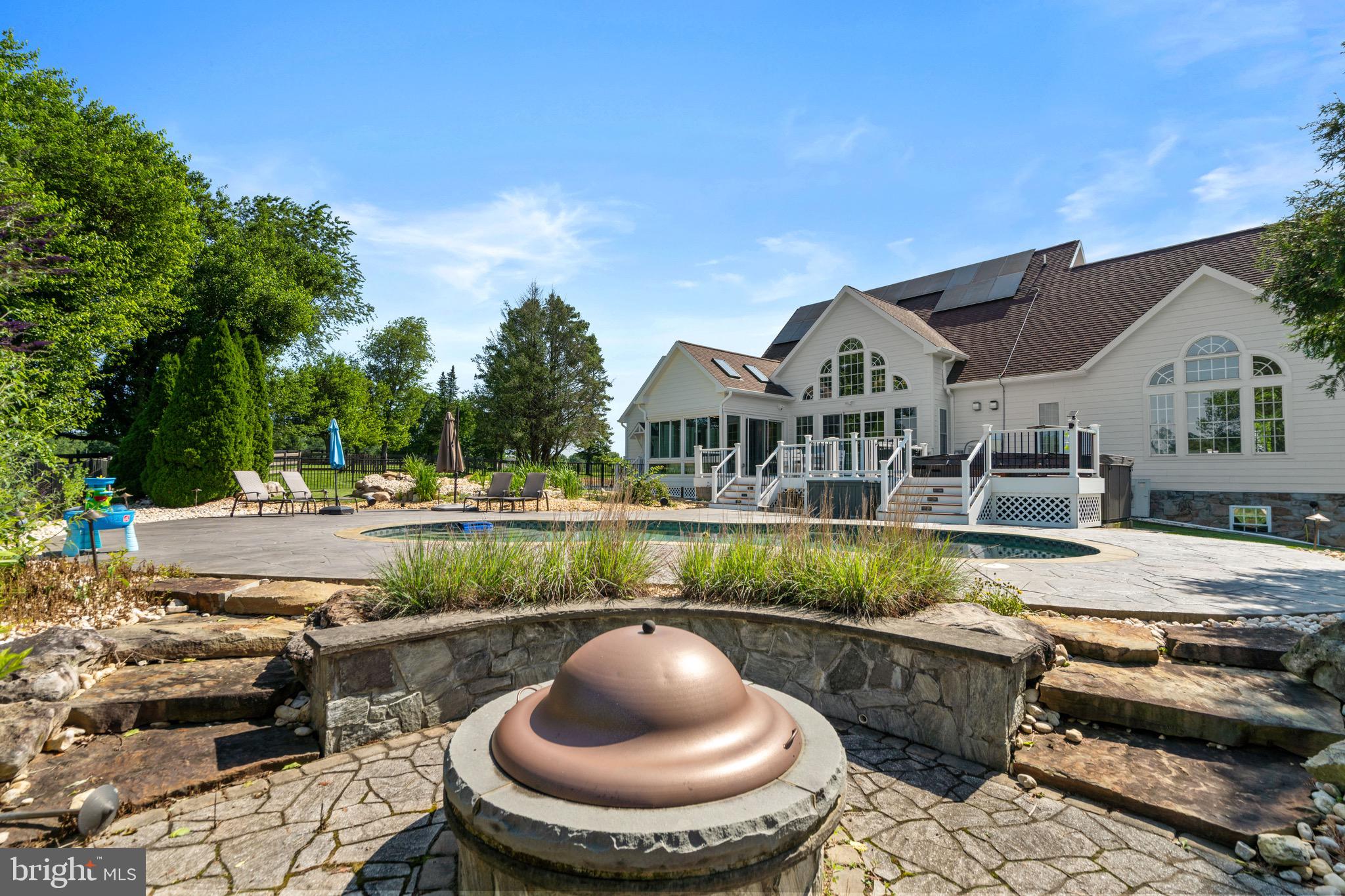 PEACOCK - Residential