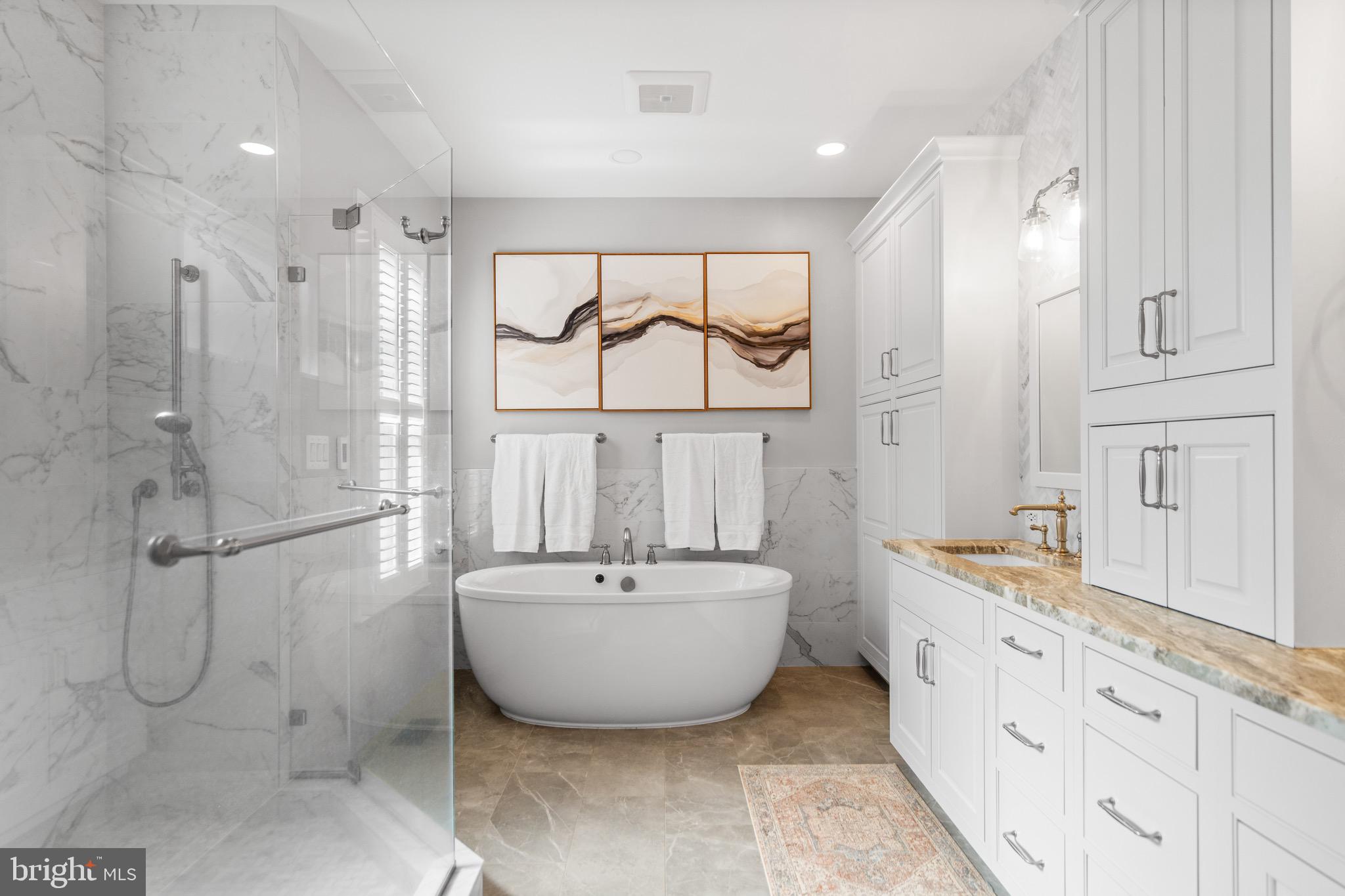 PEACOCK - Residential