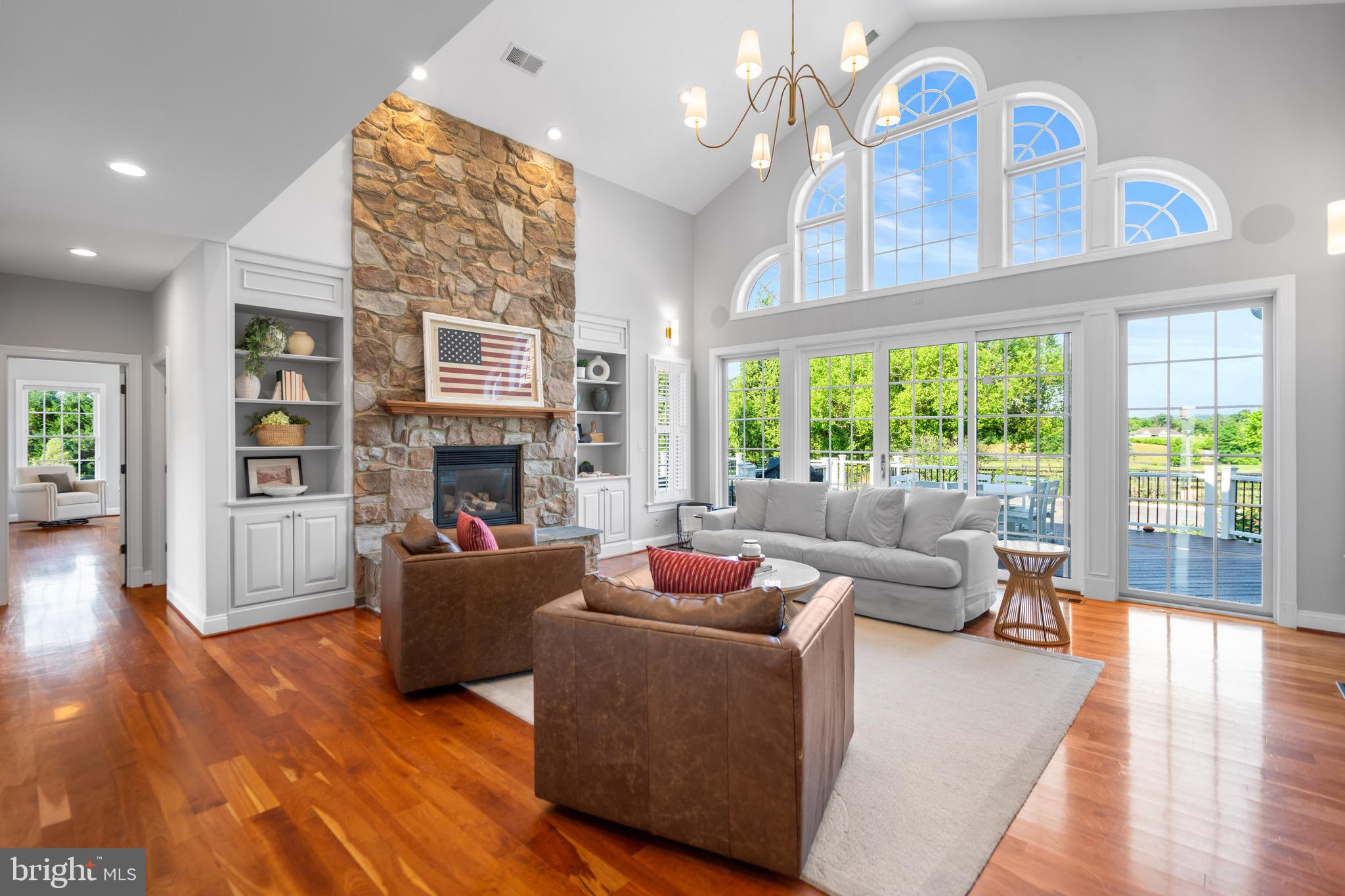 PEACOCK - Residential