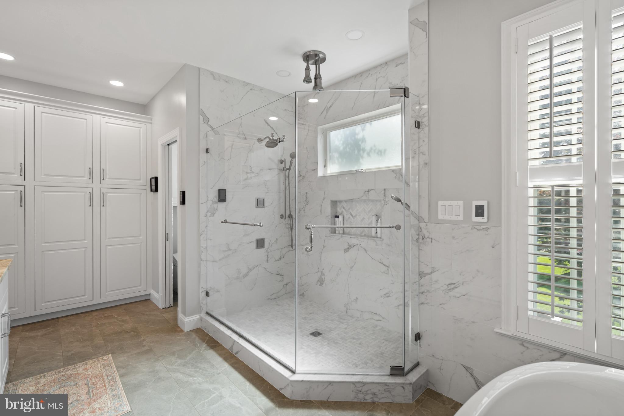 PEACOCK - Residential