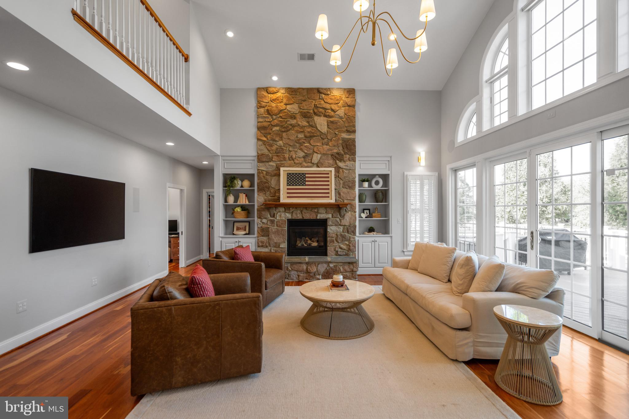 PEACOCK - Residential