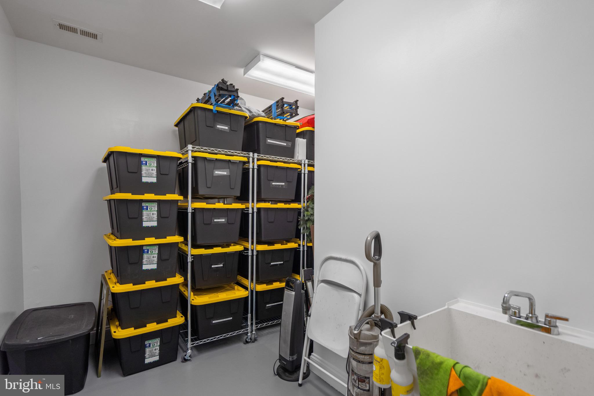 PEACOCK - Residential