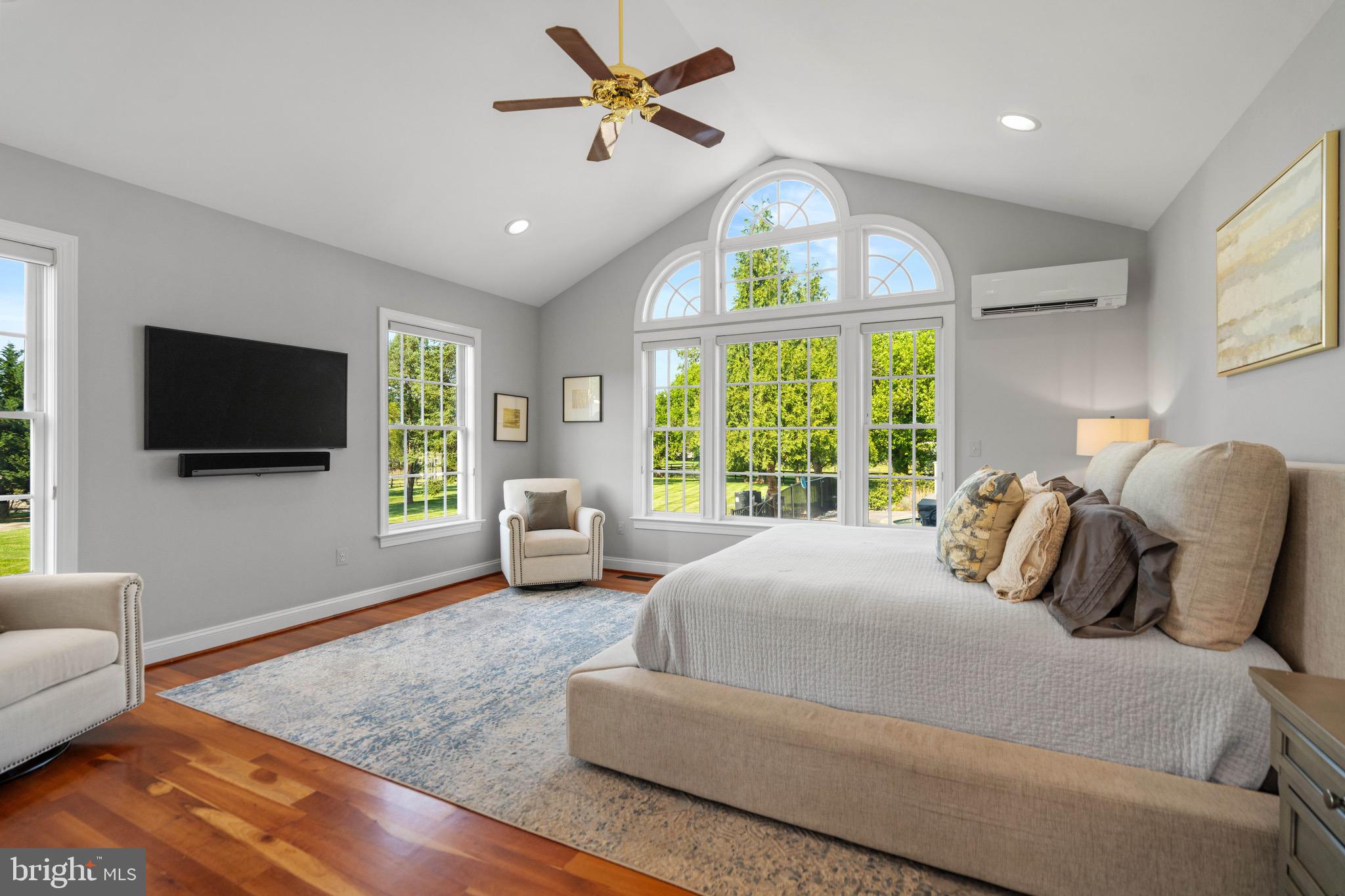 PEACOCK - Residential