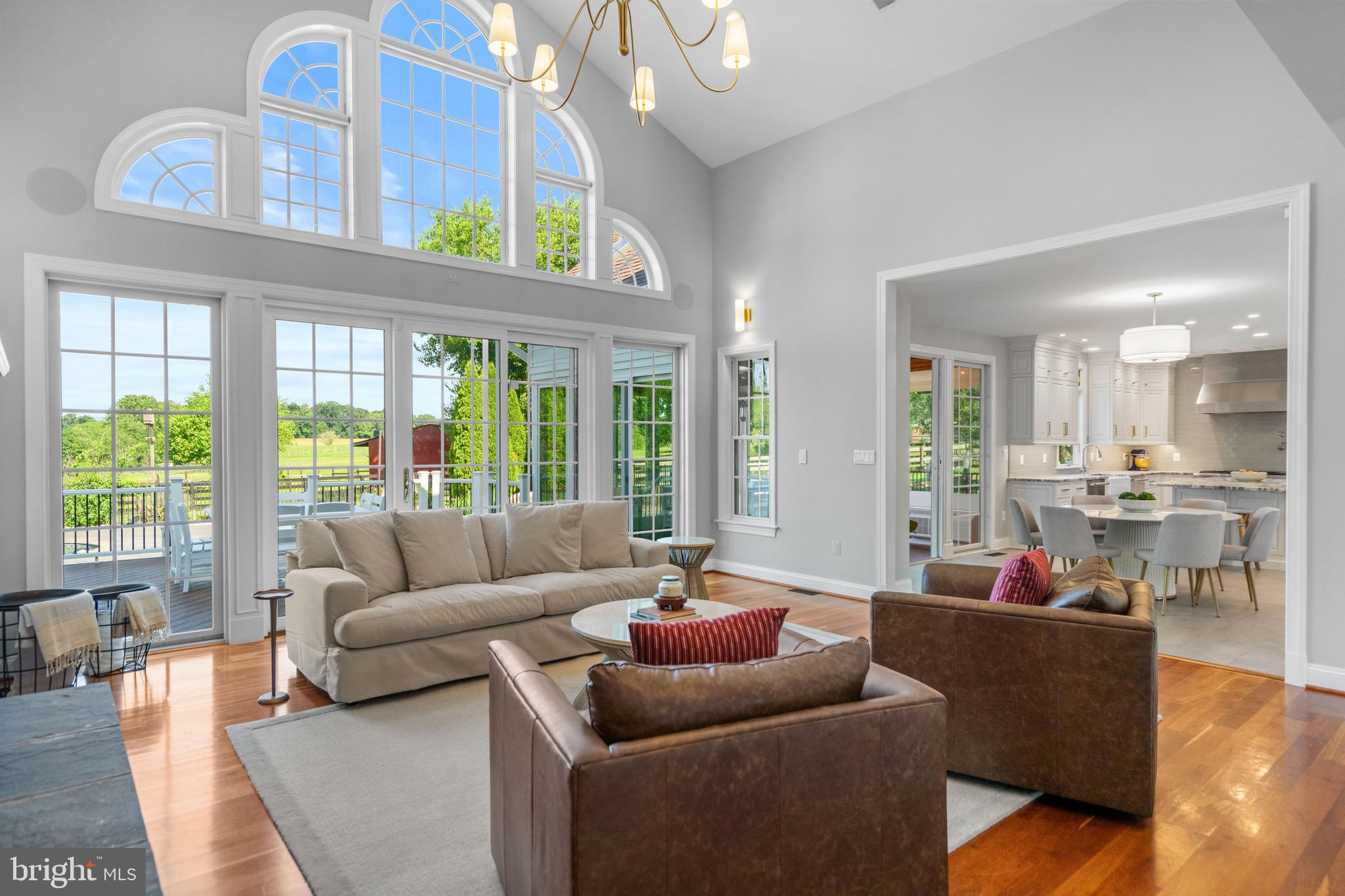 PEACOCK - Residential